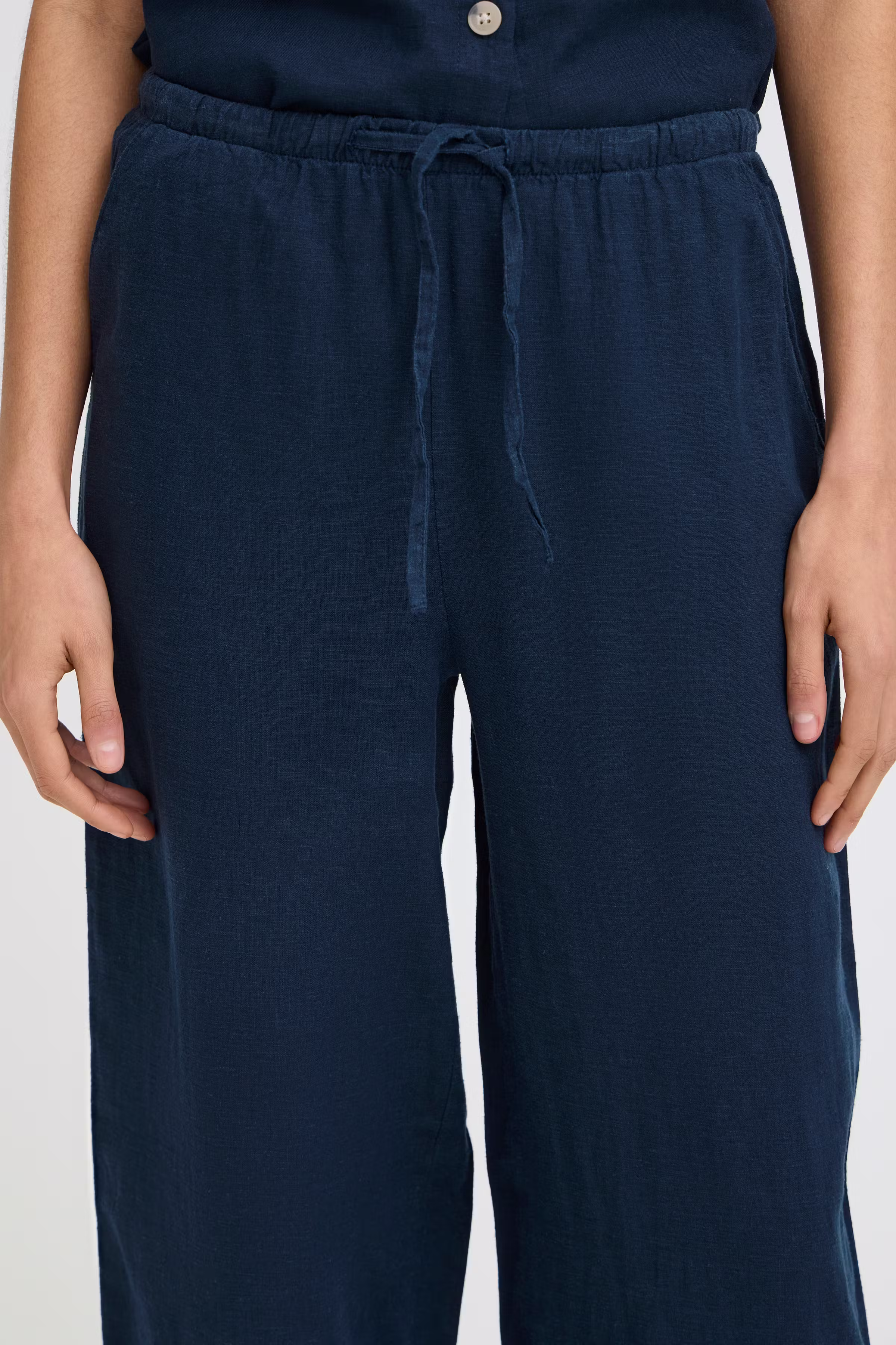 BYFALAKKA Bukser LOOKBOOK DETAIL 20818829-194020