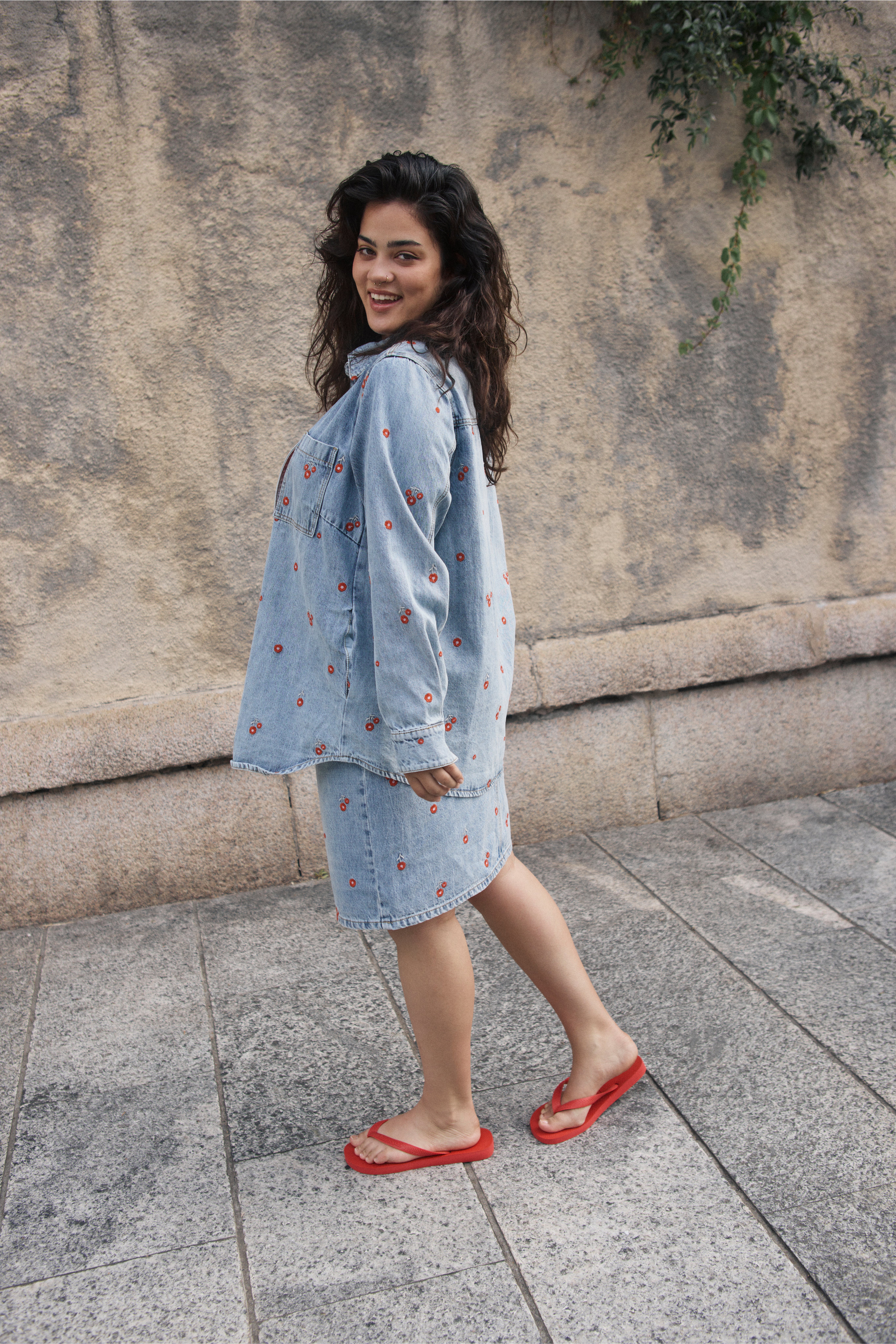 KCbetty Rock LOCATION NONE 10583267-107727