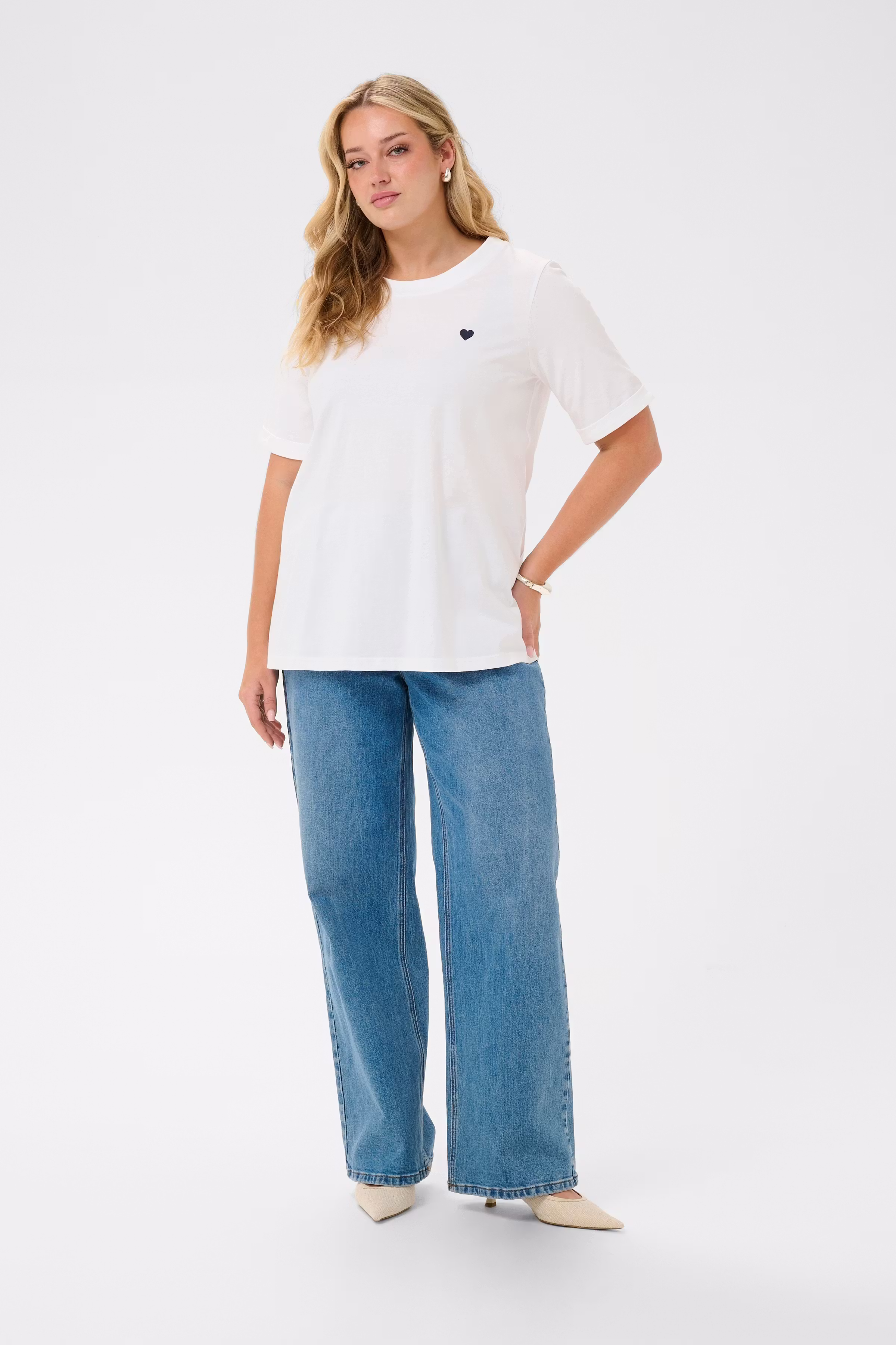 KCart T-shirt LOOKBOOK FRONT 10583546-109421