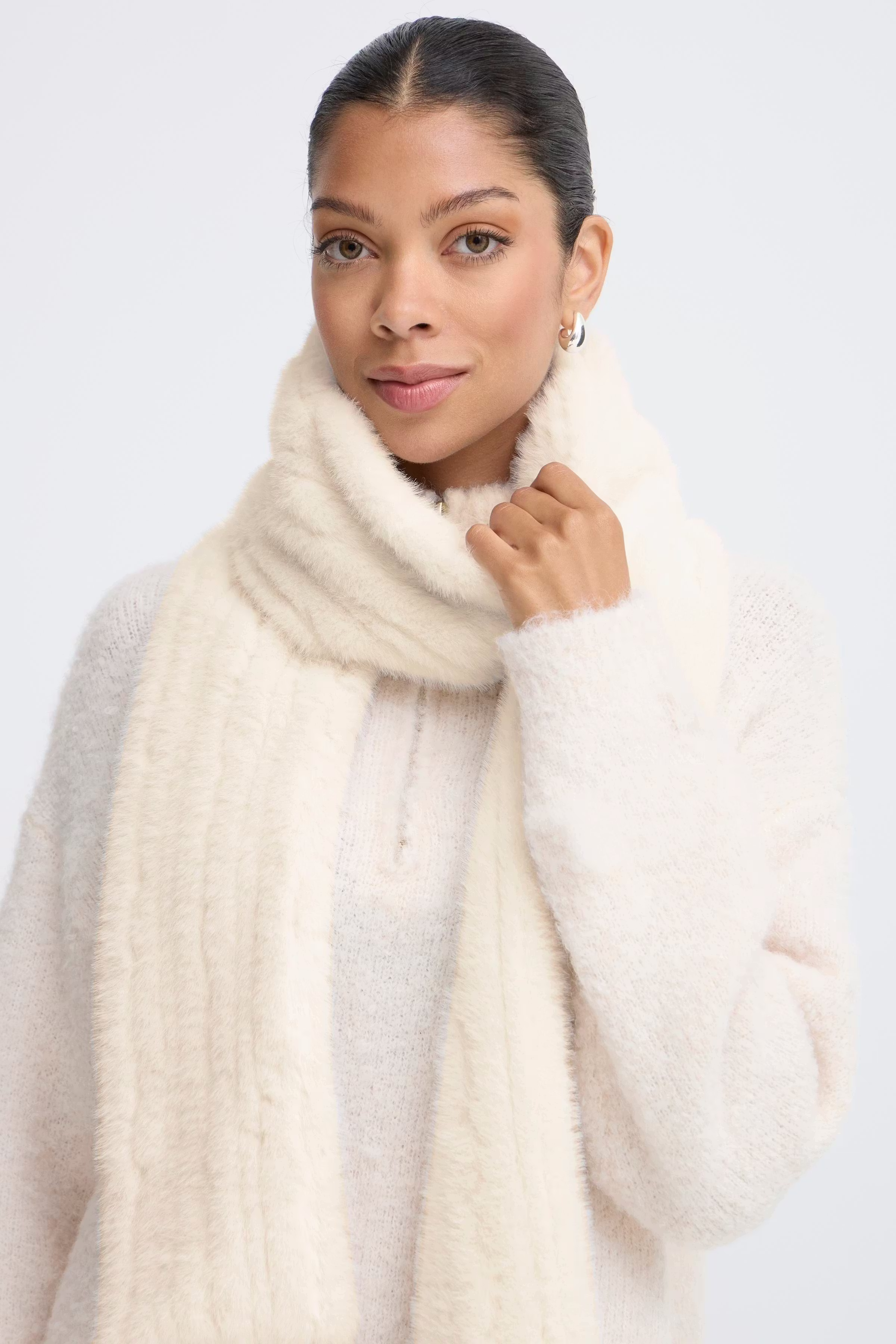 BYVAUX Skjerf LOOKBOOK DETAIL 20818368-130905