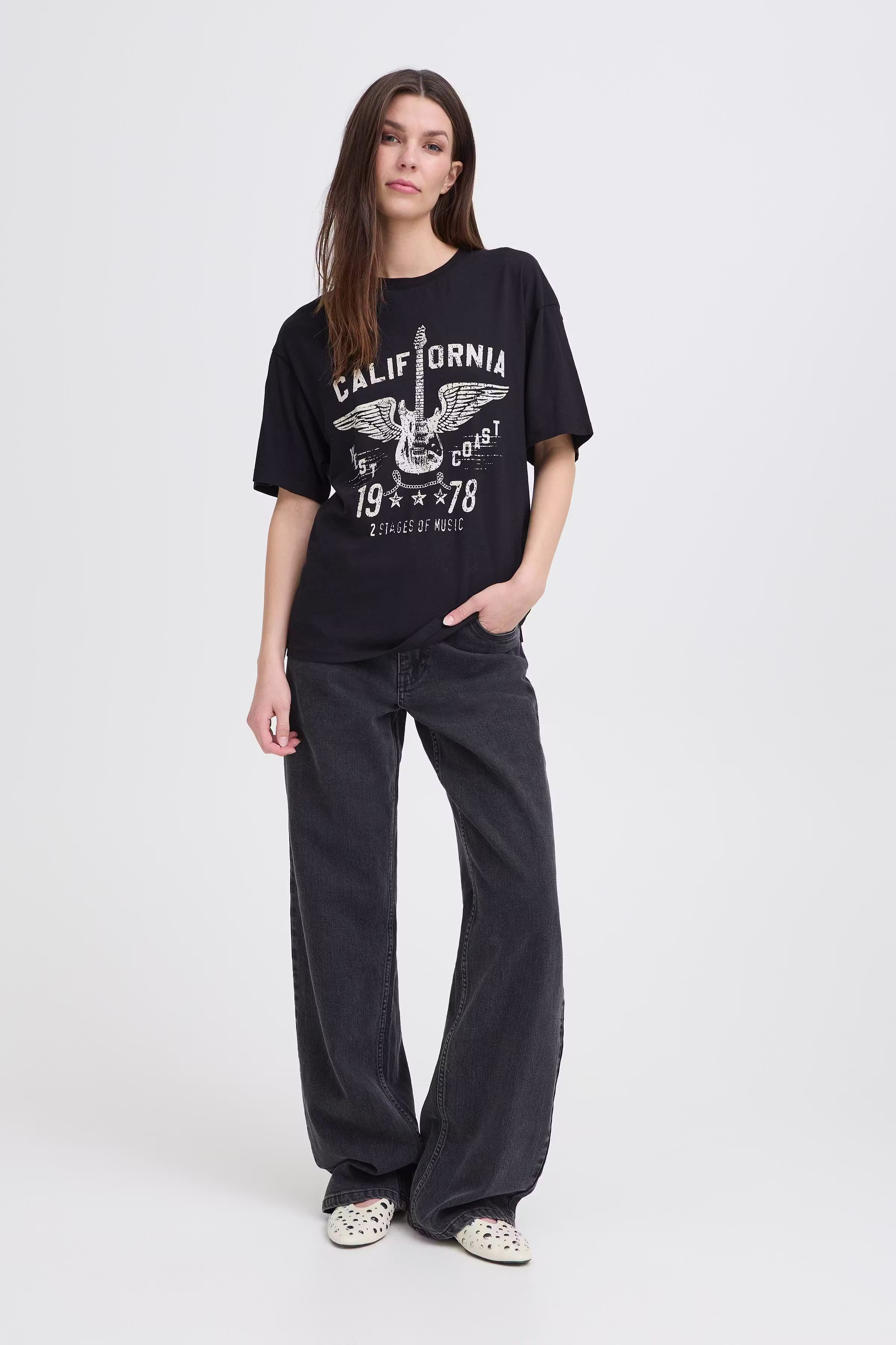 PZABBY T-shirt LOOKBOOK FRONT 50210270-193911