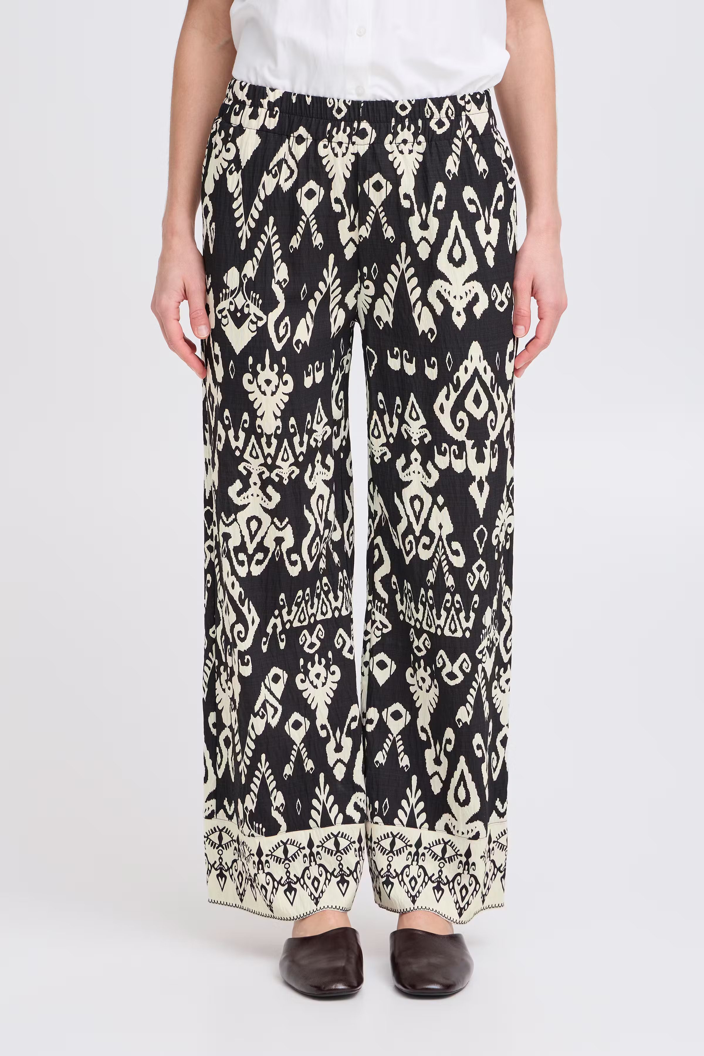 BYJASMINA Hose LOOKBOOK FRONT 20816838-205166