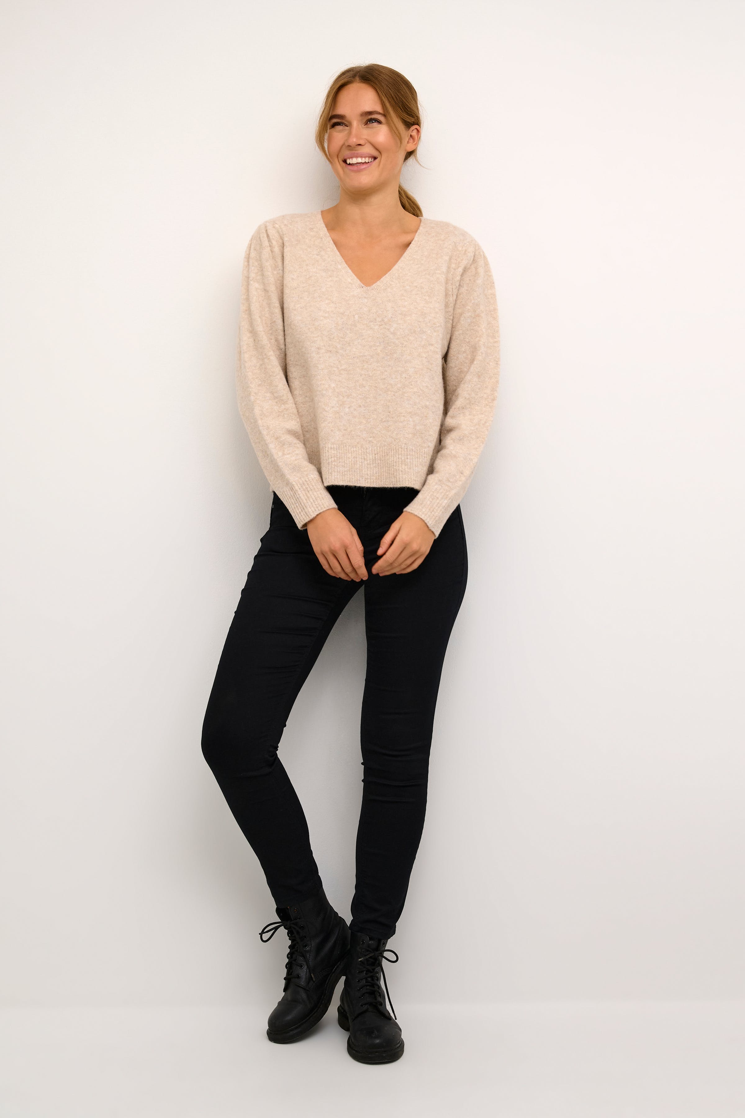 CRThora Striktrøje LOOKBOOK FRONT 10613043-100807