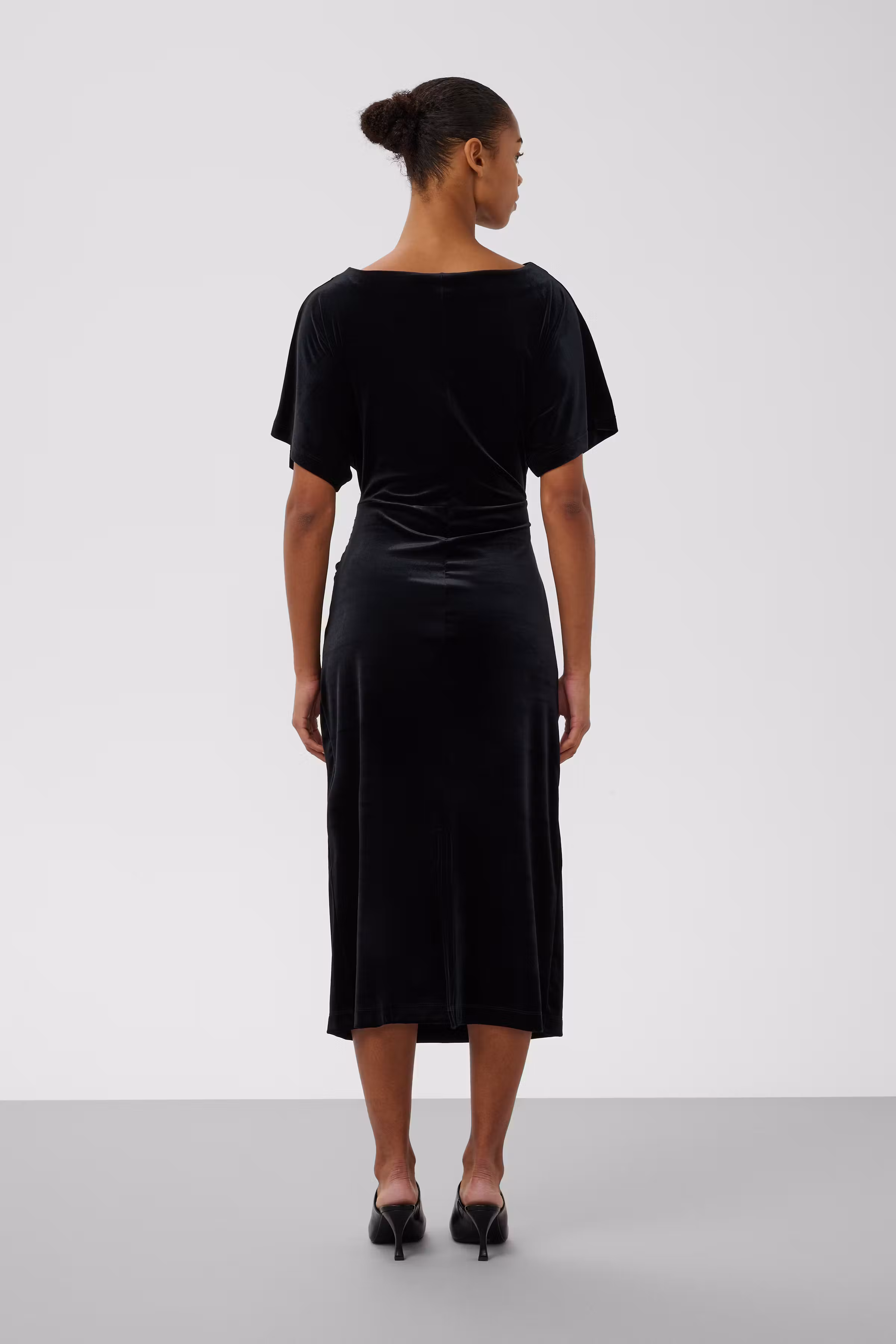 SLVelera Kjole LOOKBOOK BACK 30408840-194008