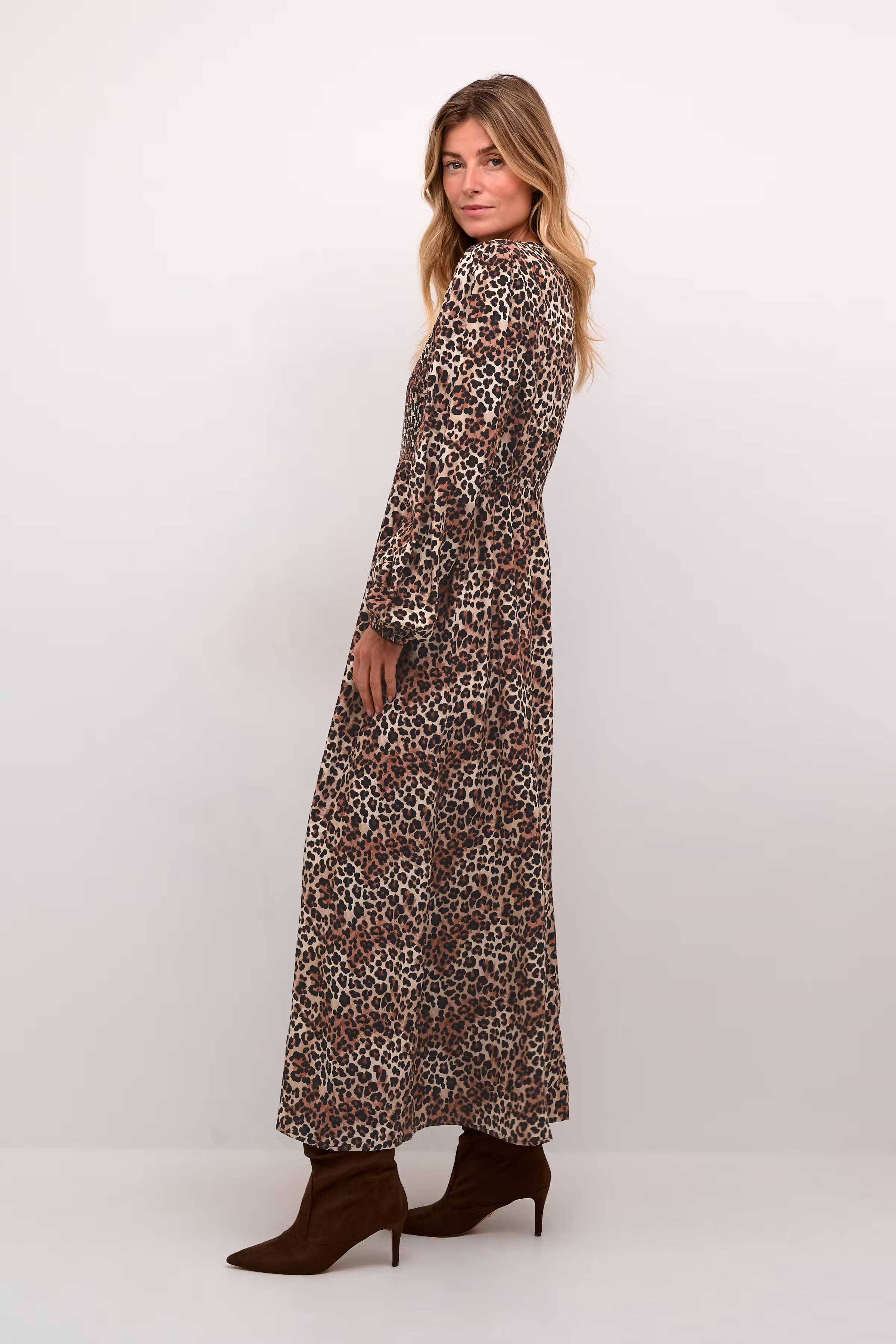 CRTiah Leopard kleid LOOKBOOK FRONT 10613233-106929