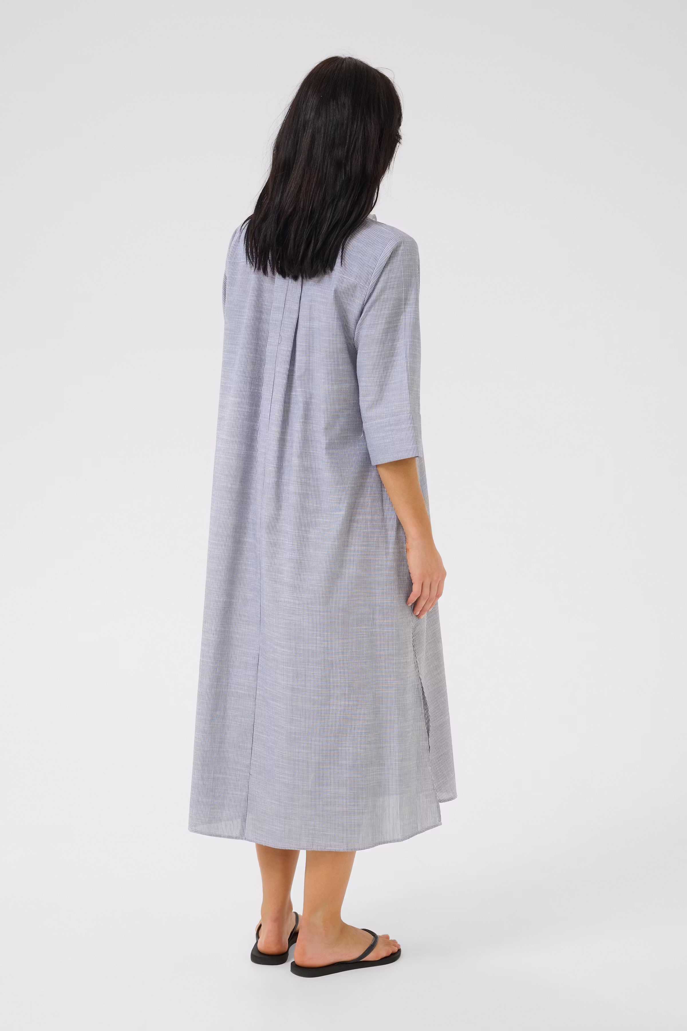 SKyeMW Kleid LOOKBOOK BACK 10705118-107529