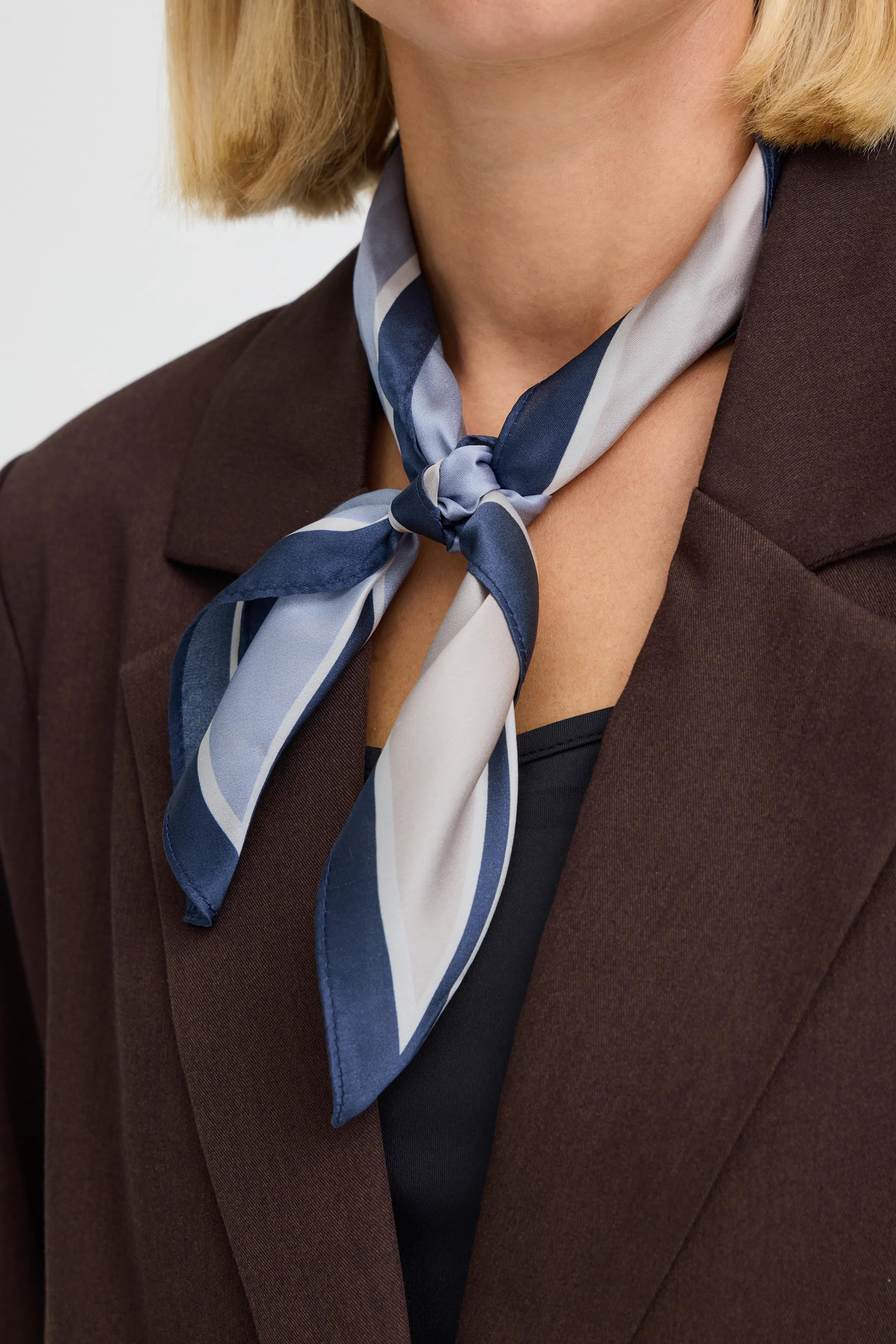 FRSILLA Scarf LOOKBOOK FRONT 20617644-900013335