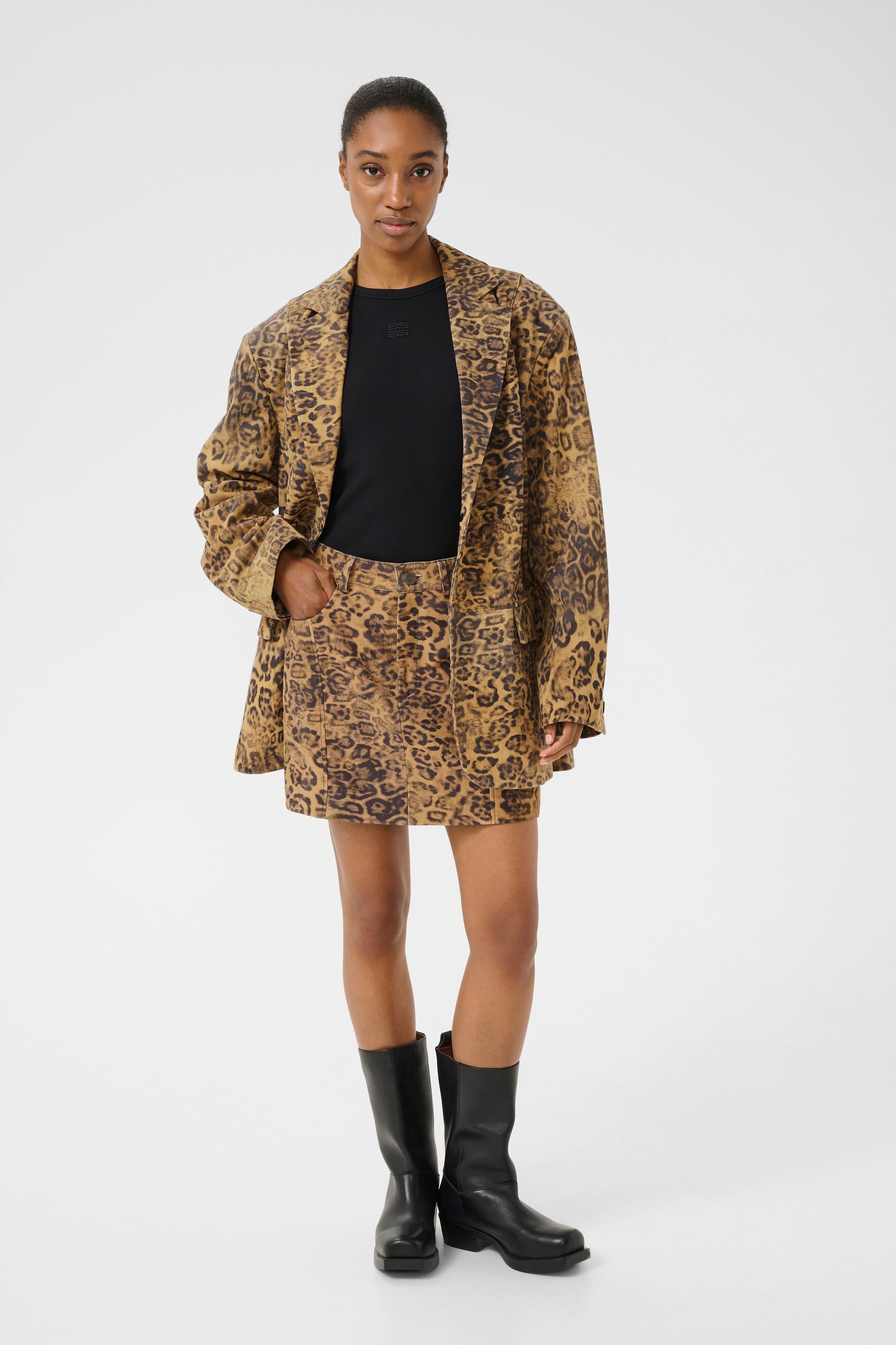 GZleane Lædernederdel LOOKBOOK FRONT 10910458-107257