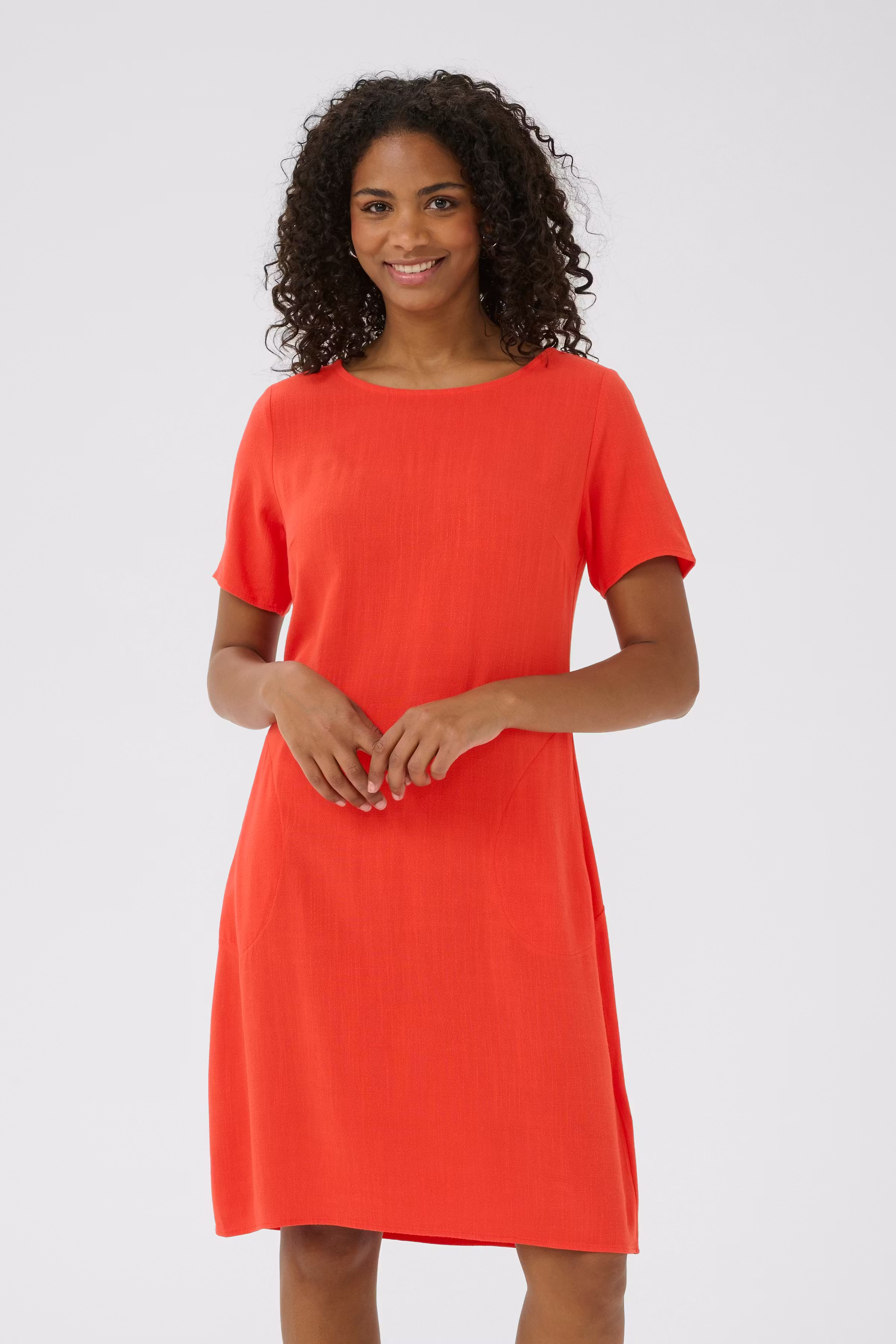 KAliny Lin Kjole LOOKBOOK FRONT 10505731-108642