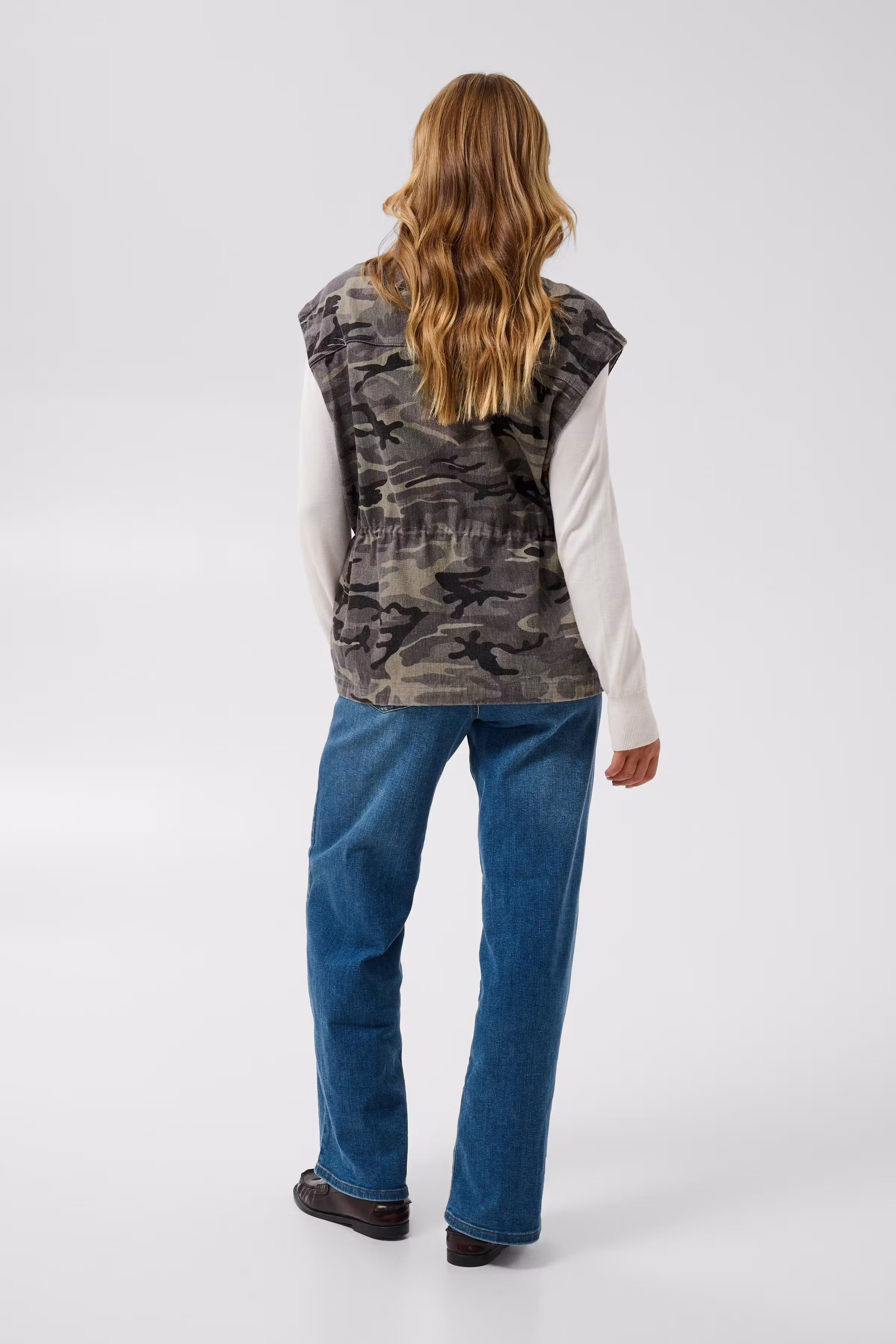 KAlilana Varm väst LOOKBOOK BACK 10513245-1000966