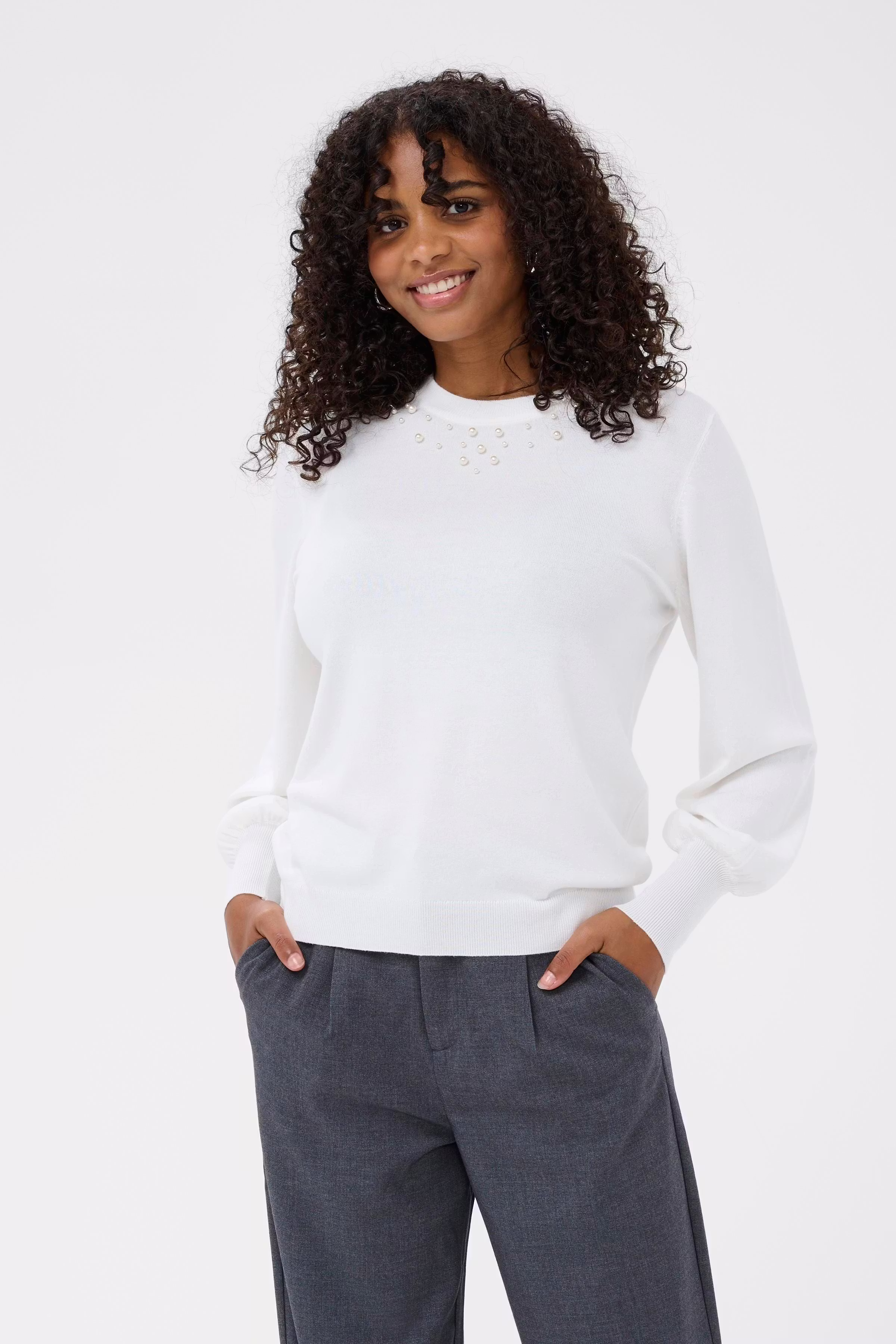 KArihanna Pullover LOOKBOOK FRONT 10510875-110602