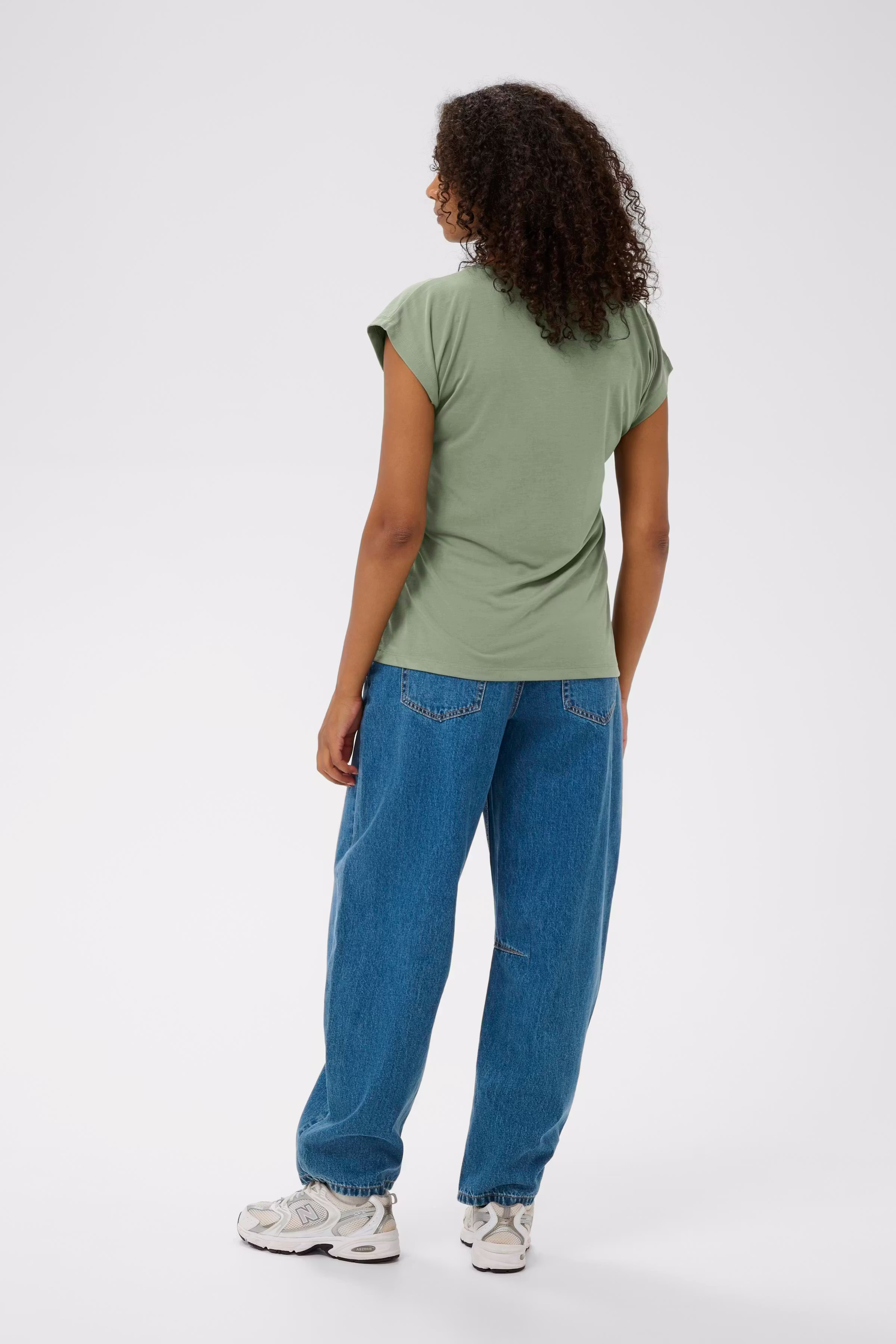 KAlise T-shirt LOOKBOOK BACK 10504040-176212