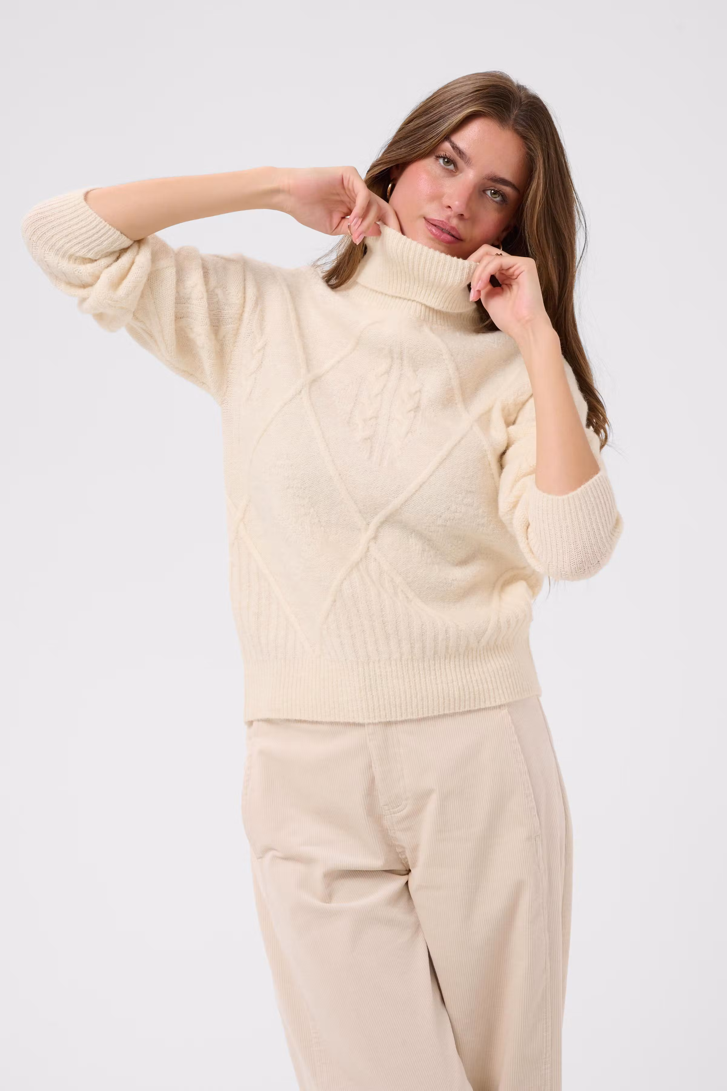 CRGloria Pullover LOOKBOOK FRONT 10615585-110701