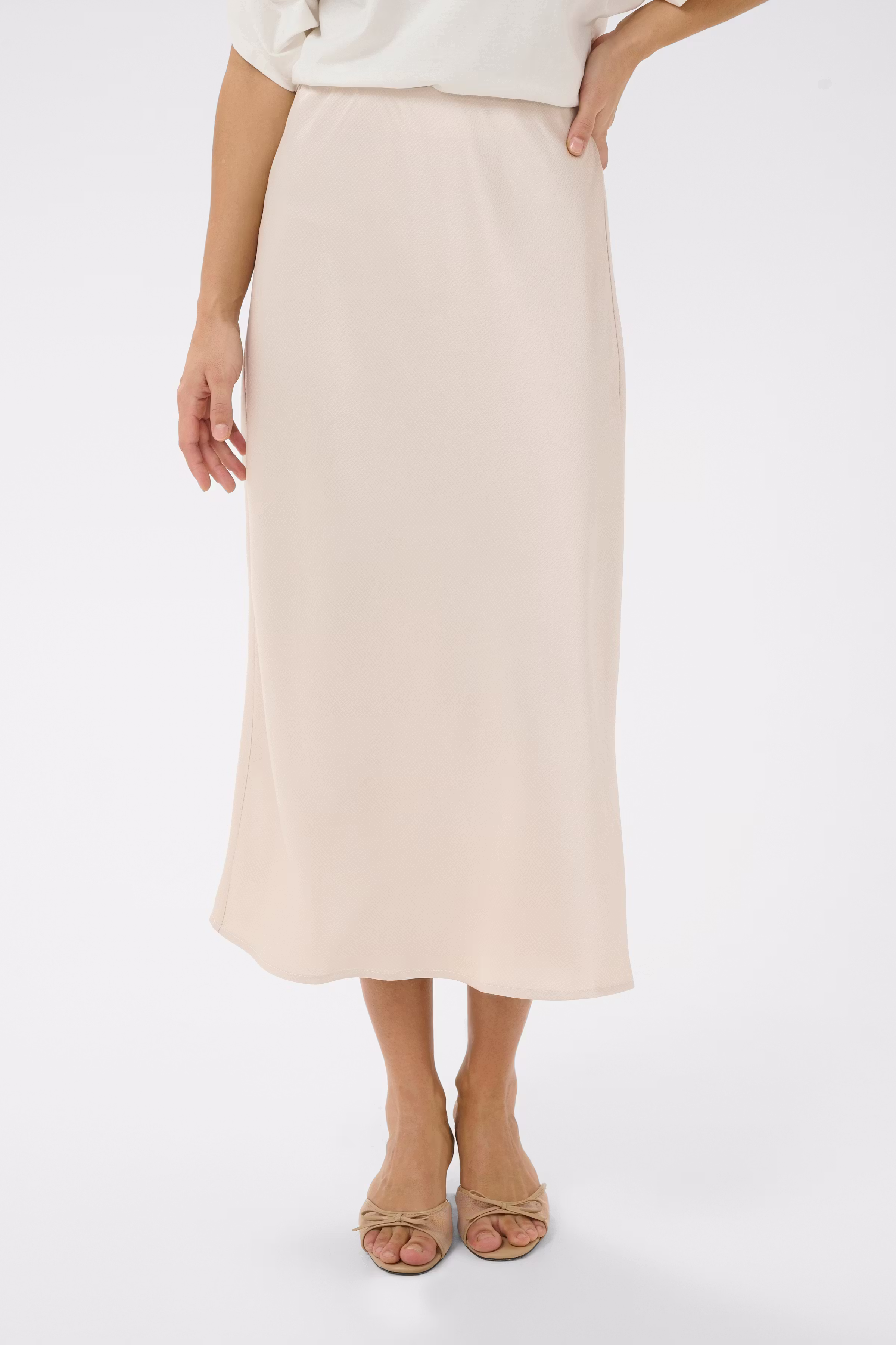 KAlotte Skjørt LOOKBOOK FRONT 10508853-130000