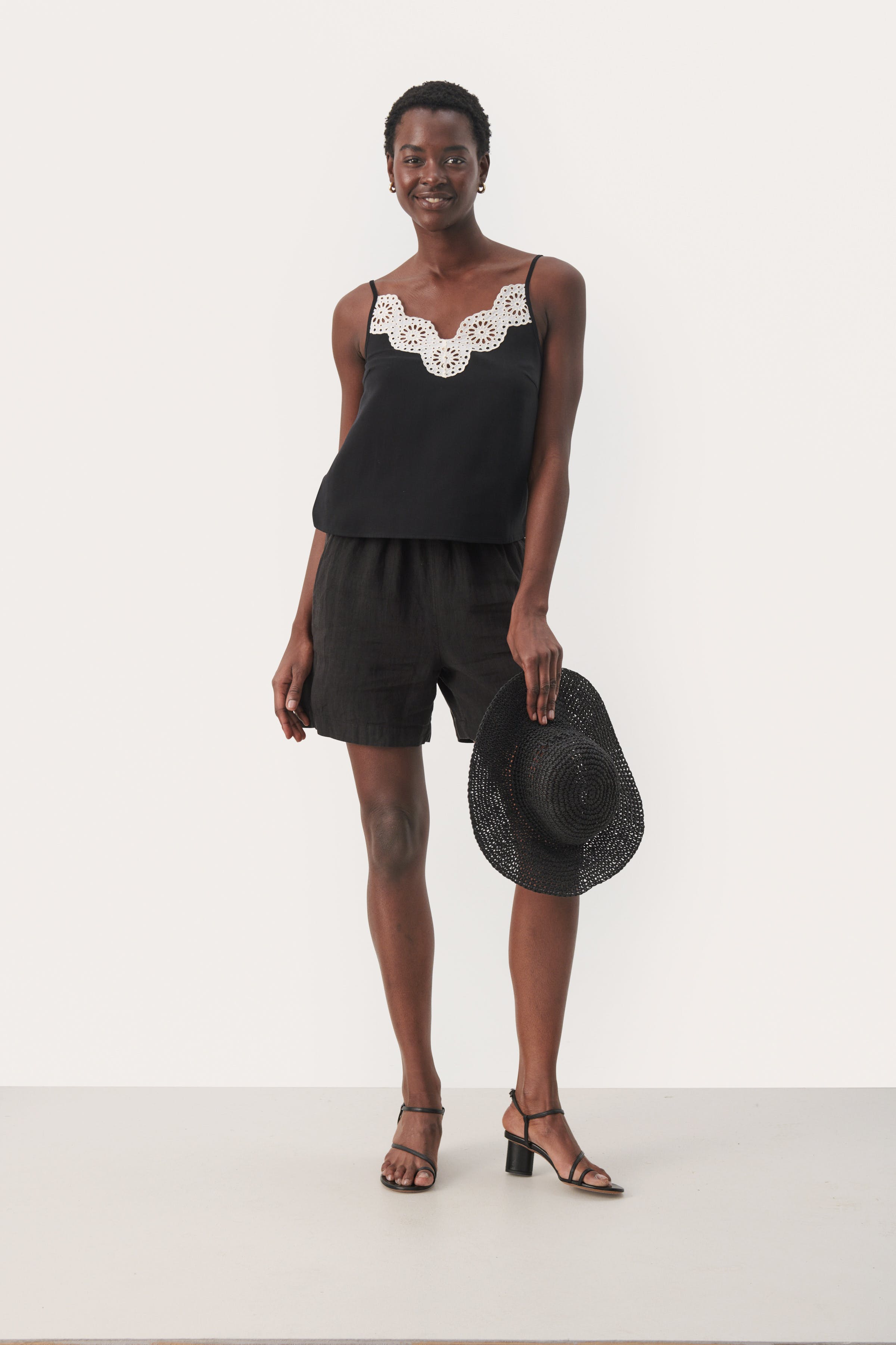 GlerinaPW Blondetop LOCATION NONE 30308628-194008