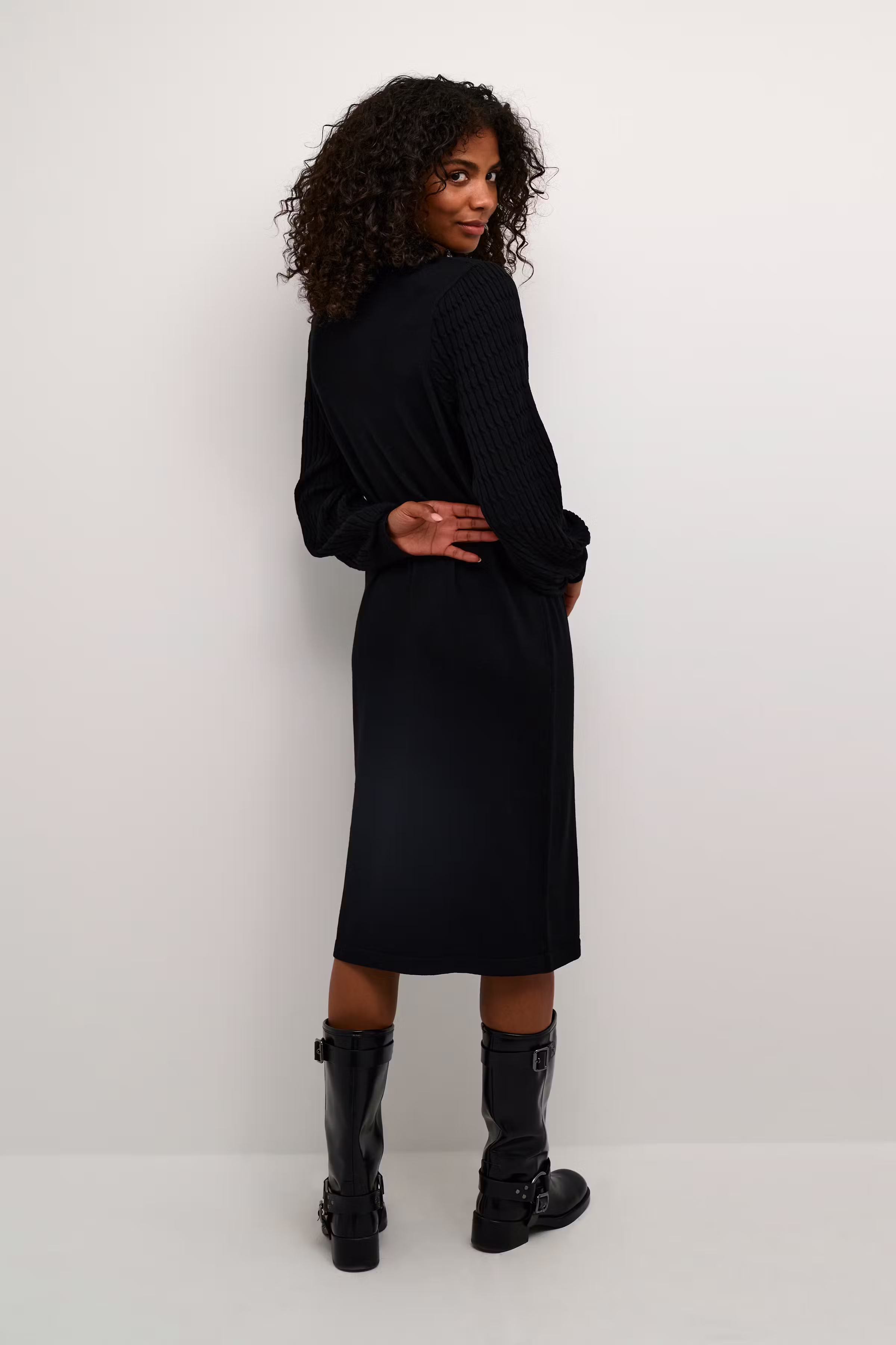 KAnanna Klänning LOOKBOOK BACK 10509106-100121