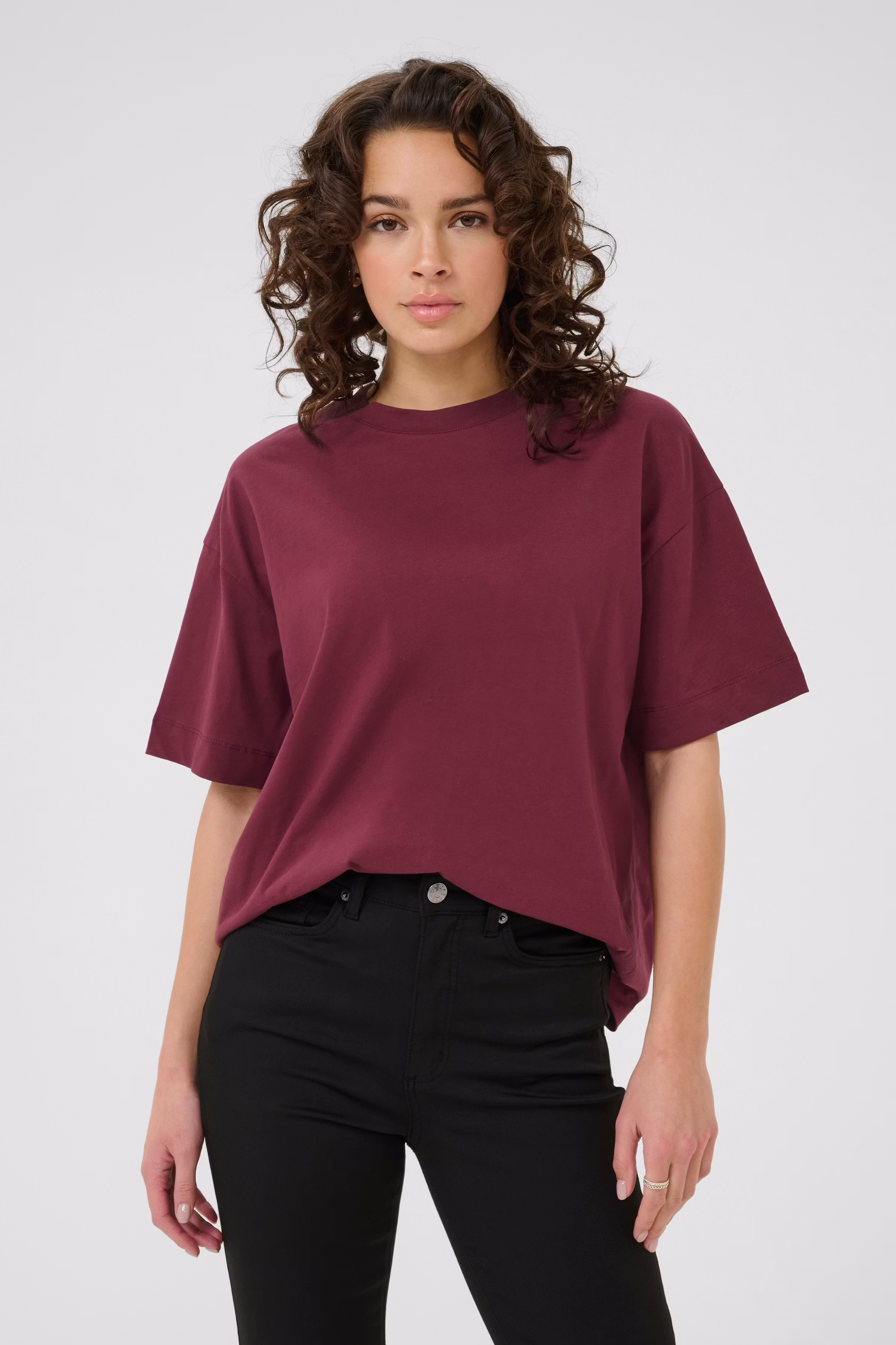 KAtomina T-shirt LOOKBOOK FRONT 10509743-191528