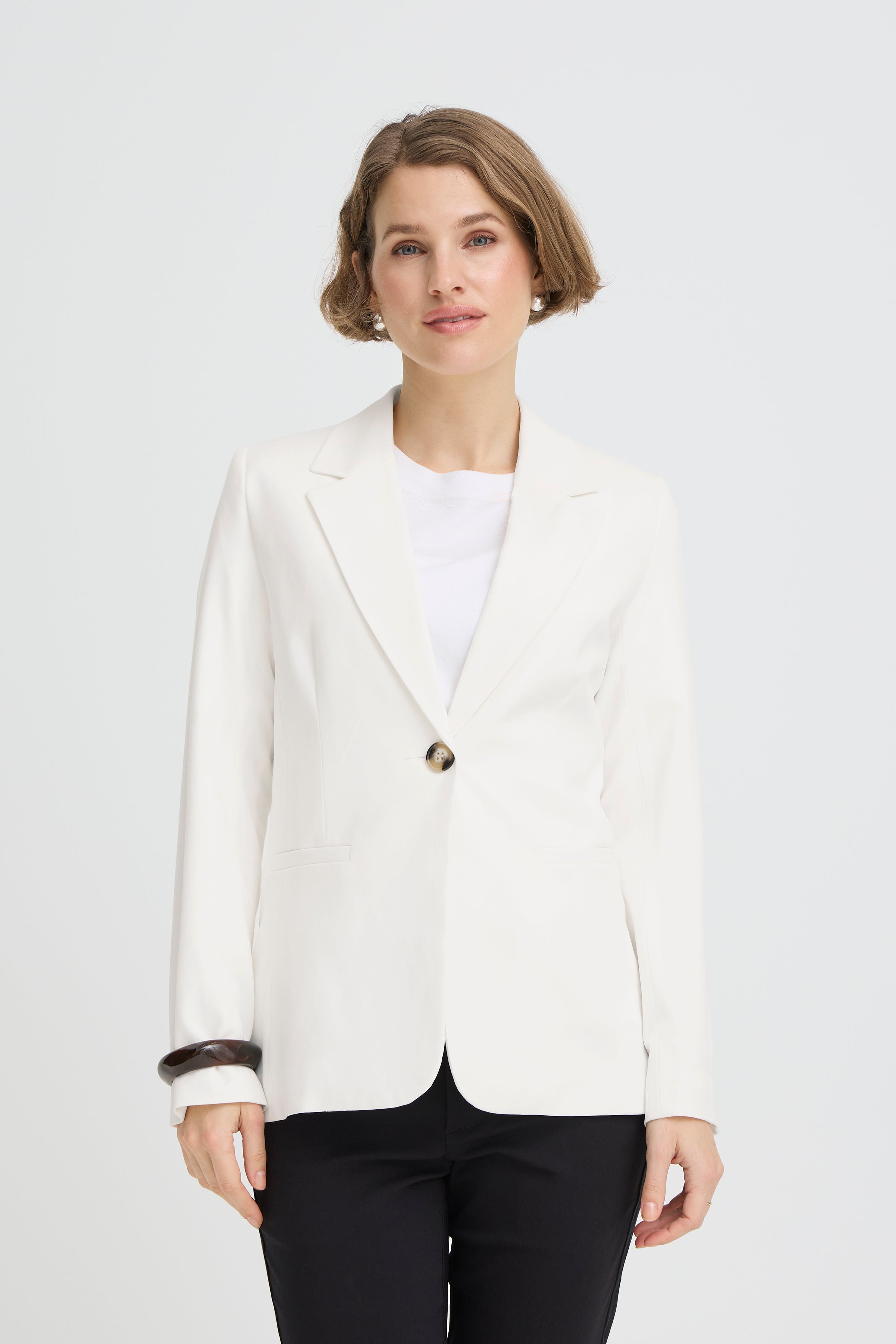 BYDANTA Blazer LOOKBOOK FRONT 20816136-114300