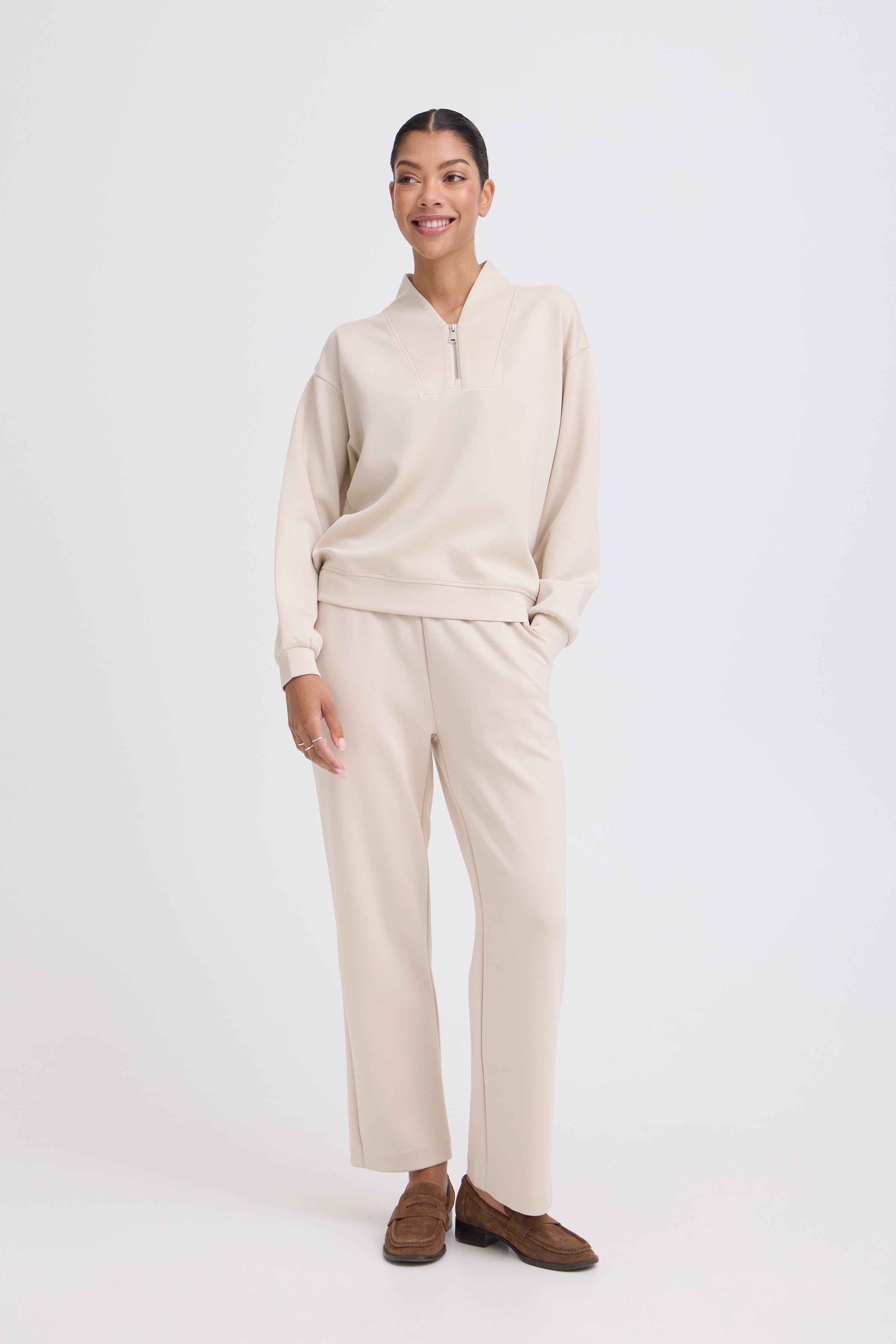 BYPUSTI Sweatshirt LOOKBOOK FRONT 20819663-130401