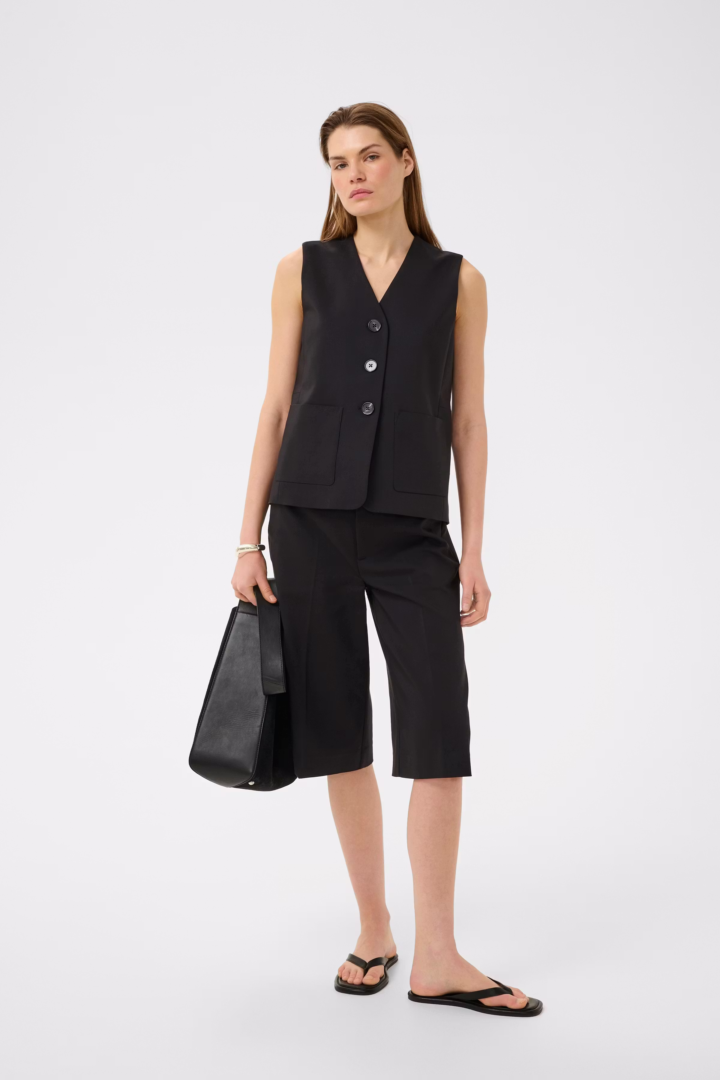 ZELLAIW Shorts LOOKBOOK FRONT 30112628-194008