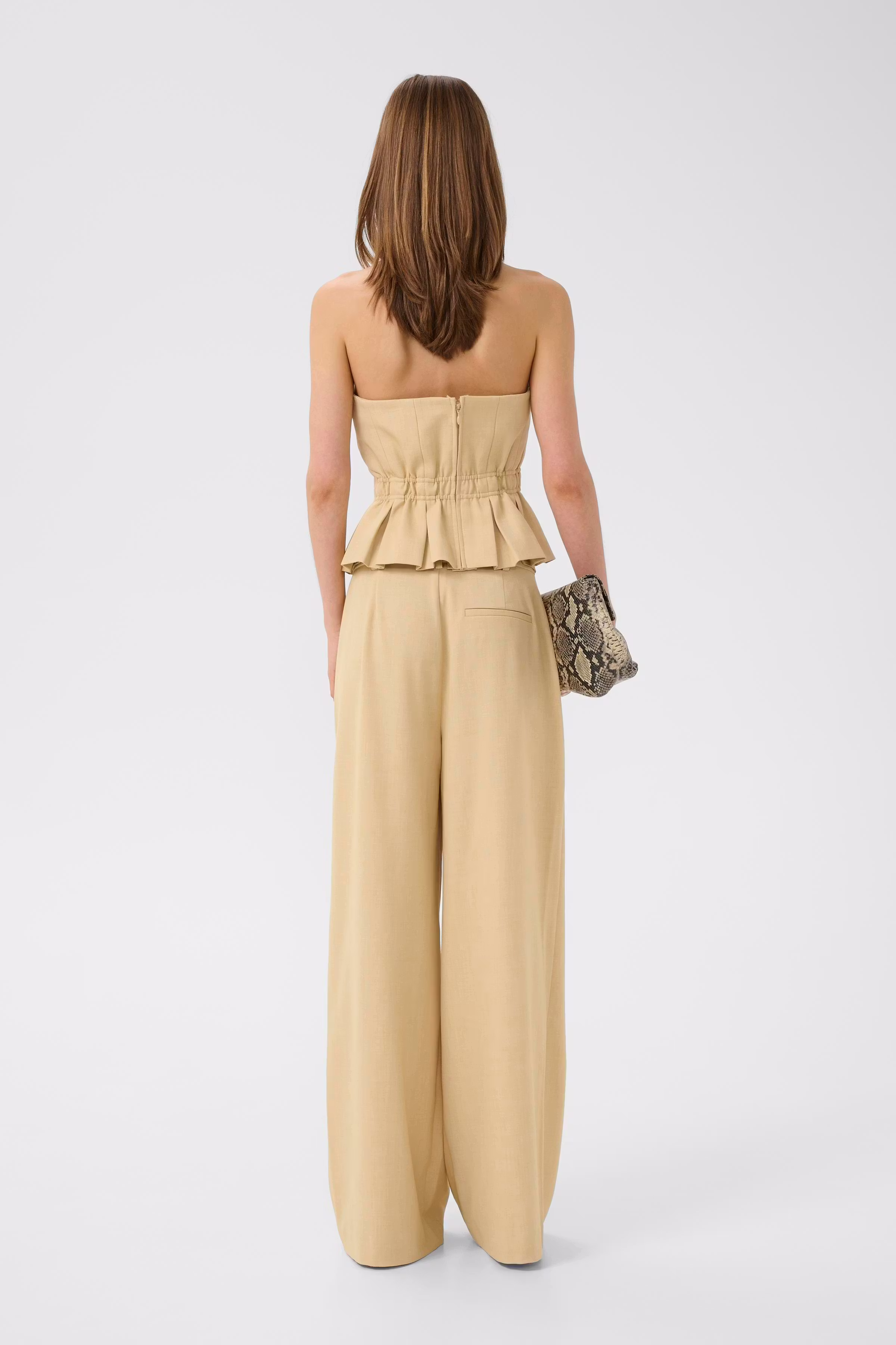 GZstacy Hose LOOKBOOK BACK 10911101-109221