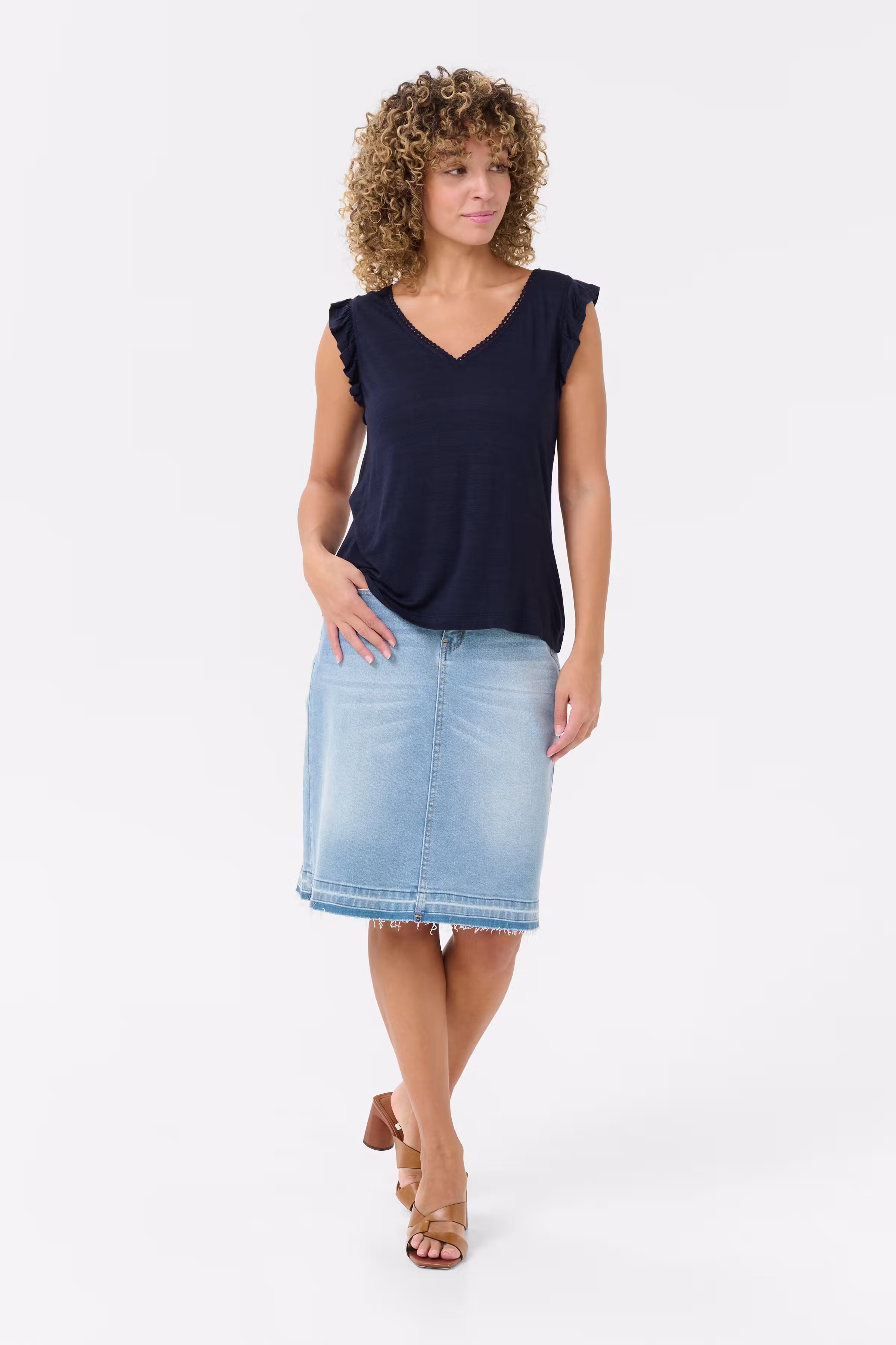 CRLuna Top LOOKBOOK FRONT 10609810-193923