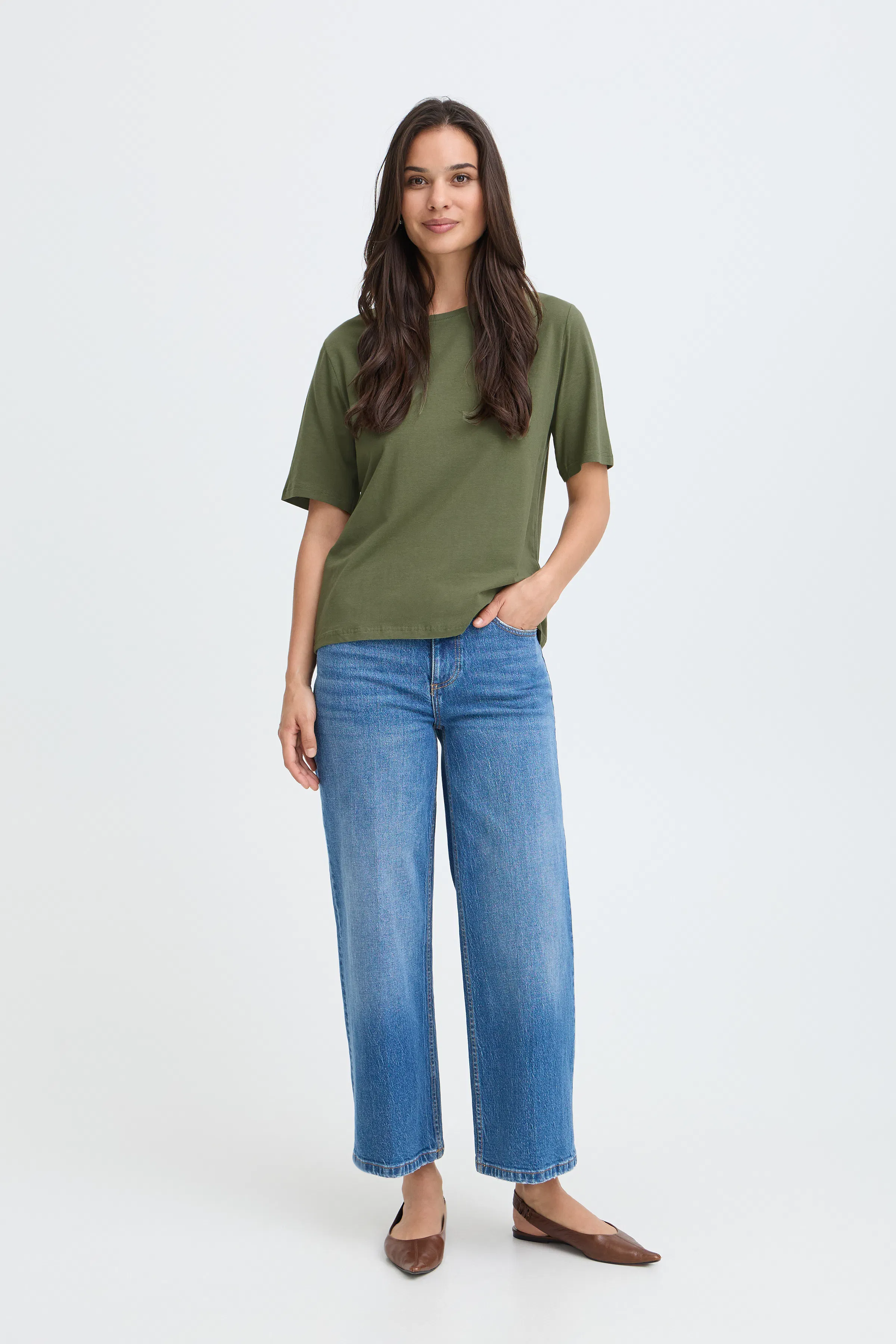 BYPAMILA T-shirt LOOKBOOK FRONT 20813611-180420