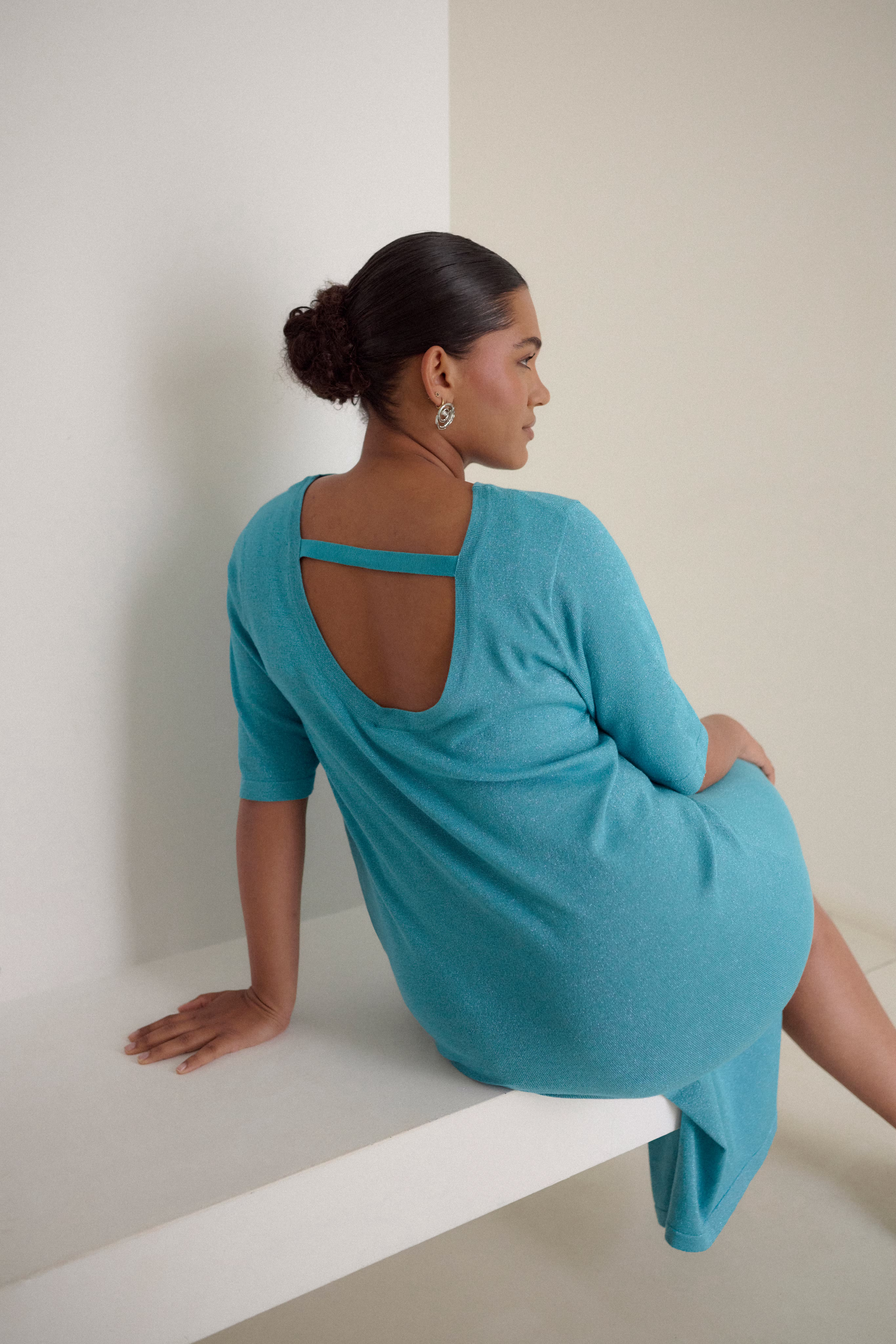 KCregitta Robe LOCATION NONE 10583272-174919