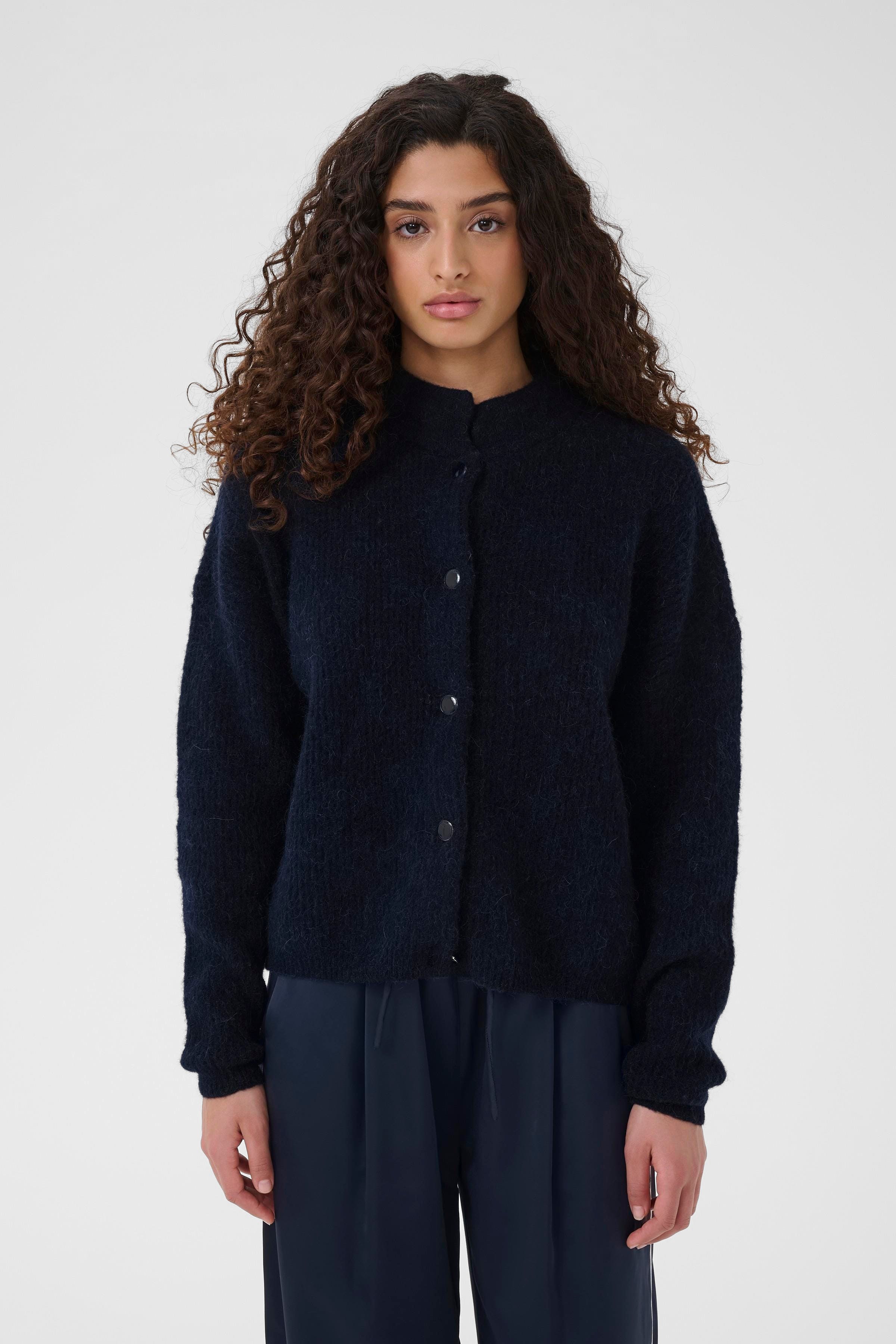 AlphaGZ Cardigan LOOKBOOK FRONT 10906463-108935