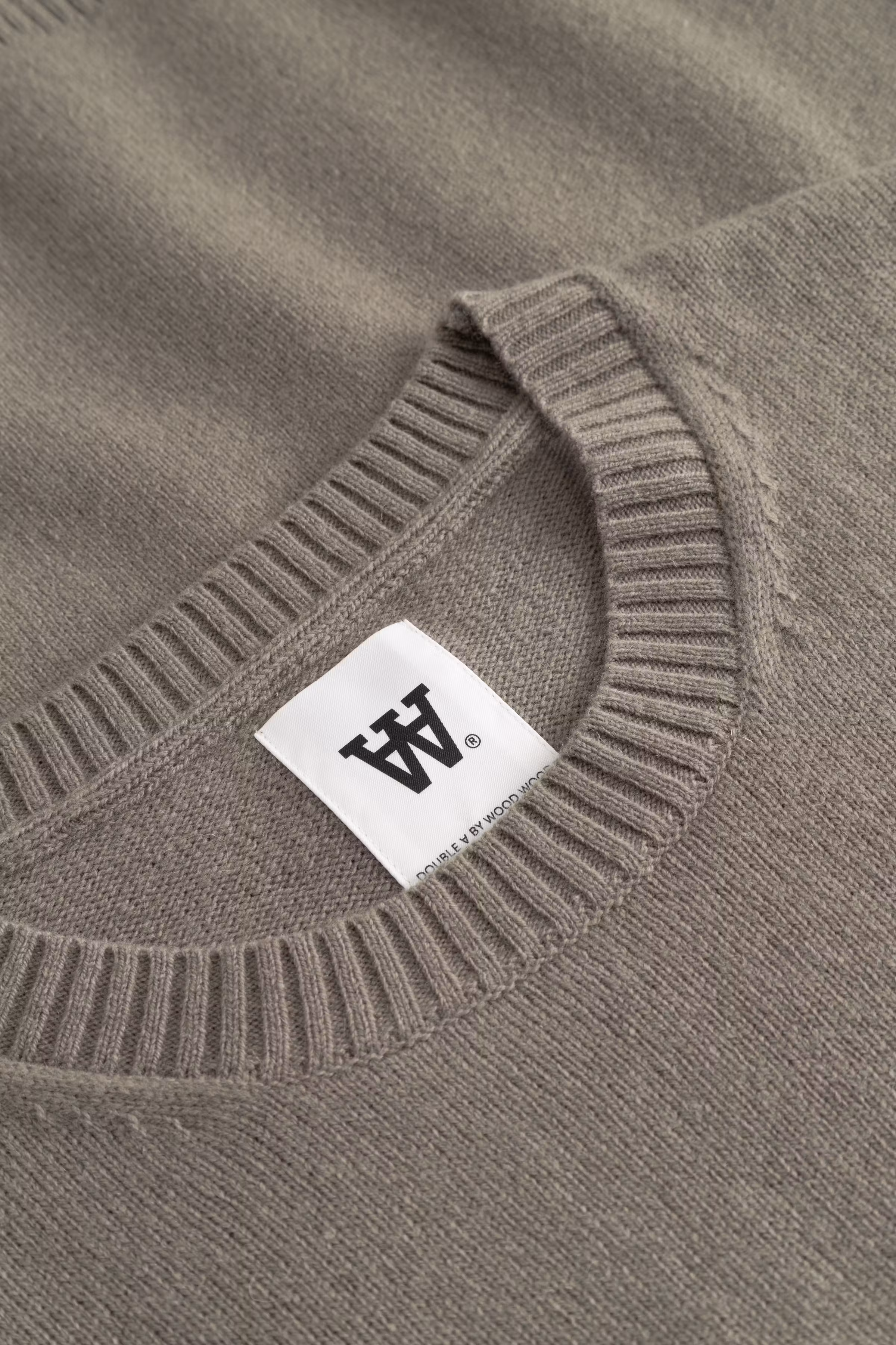 WWTay Lambswool Pullover PACK DETAIL 30251382-170619