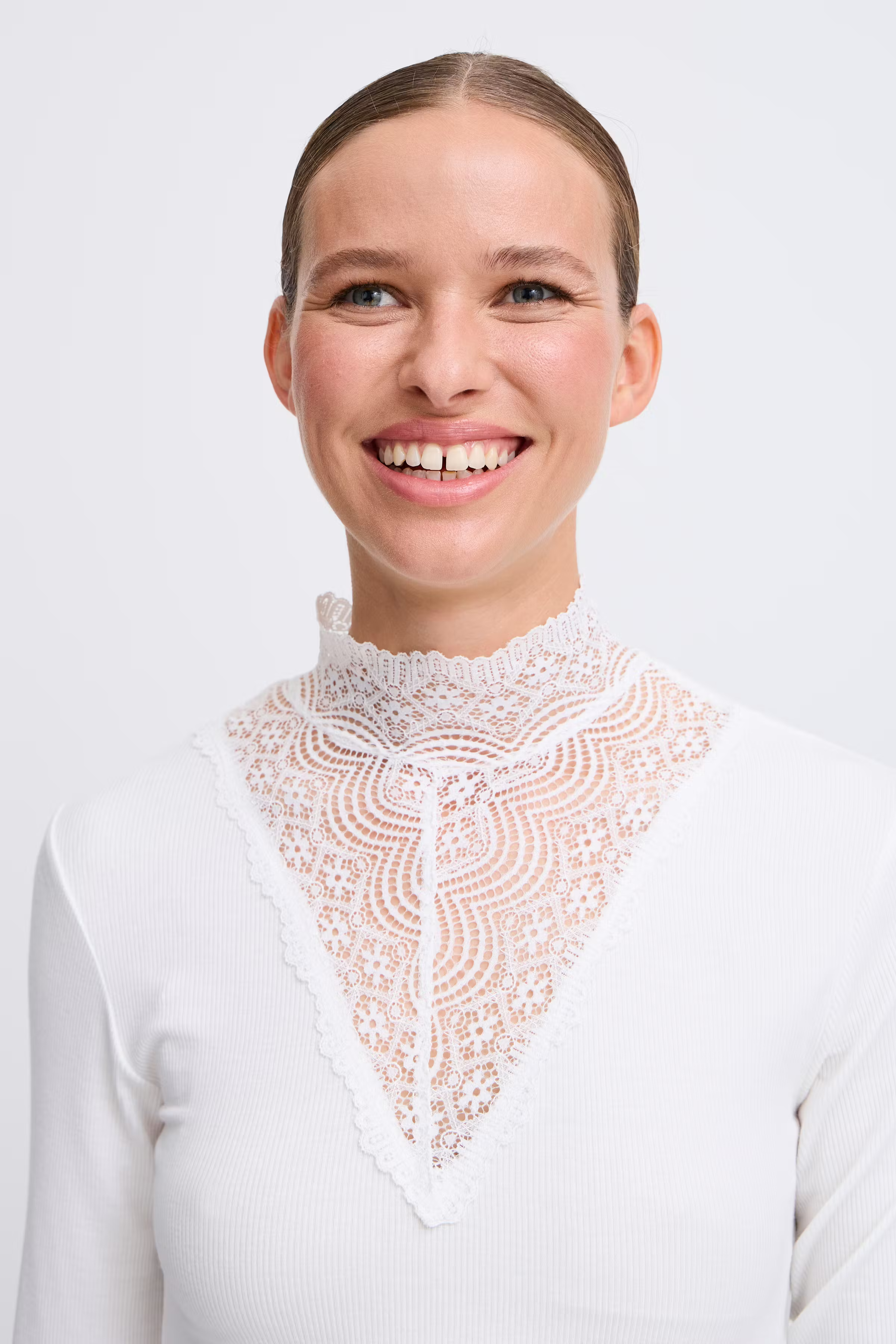 BYRALITSA T-shirt LOOKBOOK DETAIL 20815966-114300