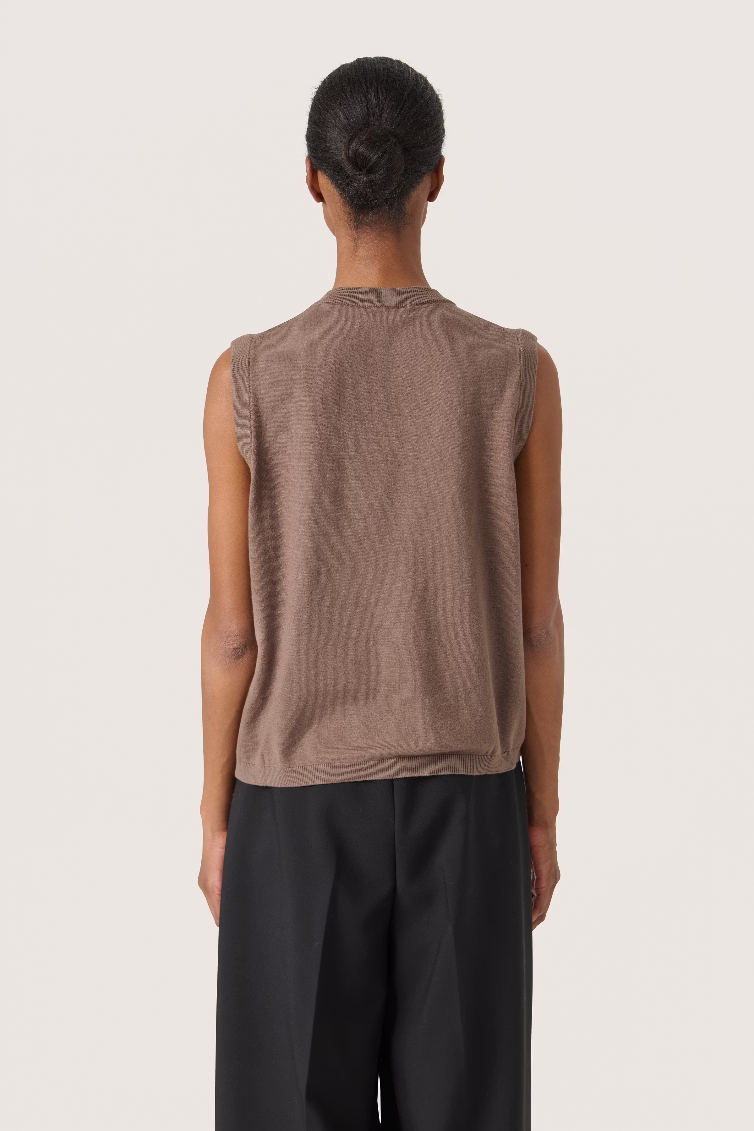 SLSina Weste LOOKBOOK BACK 30408023-190808