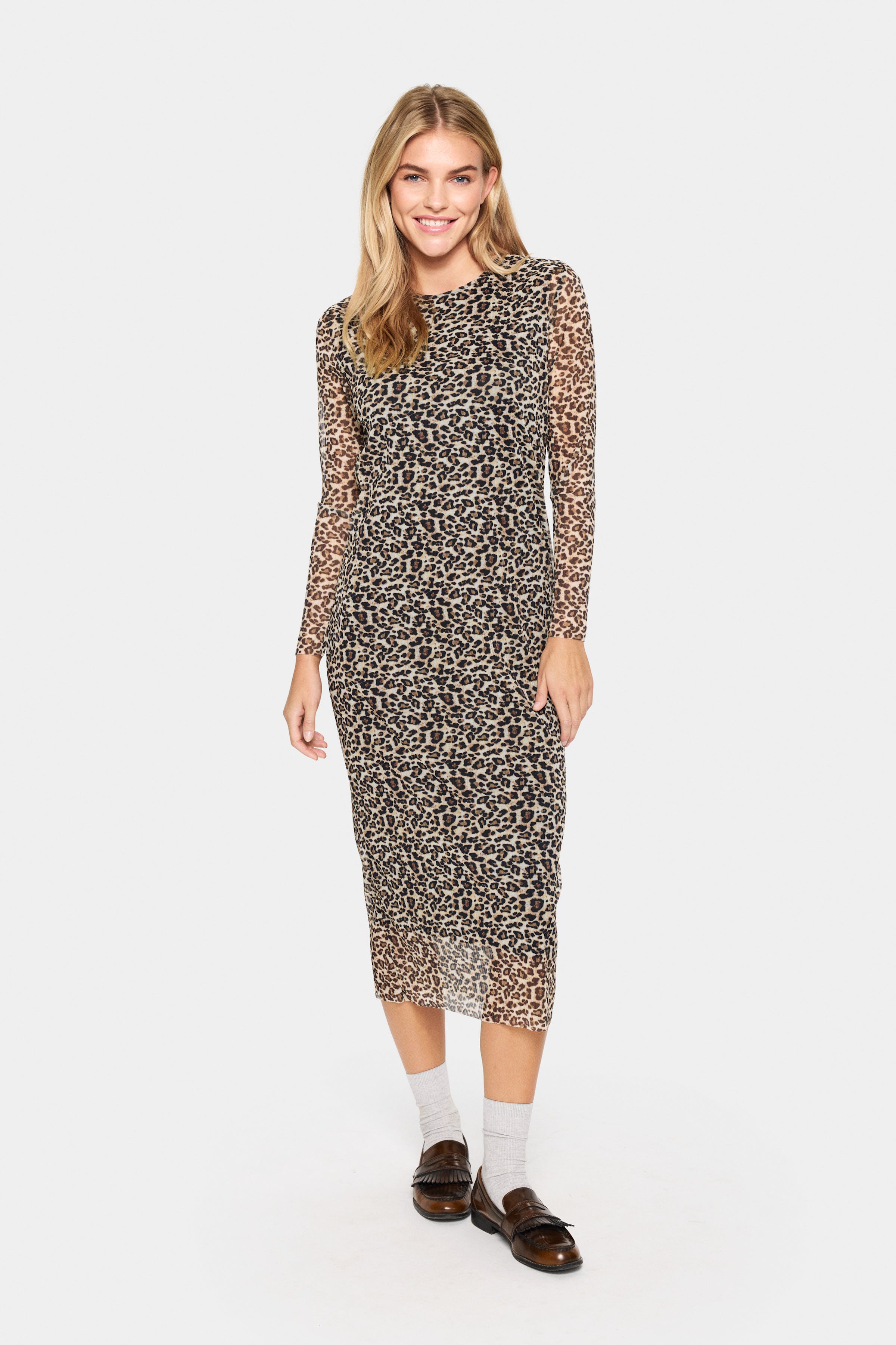 IaraSZ Kleid LOOKBOOK FRONT 30513759-302839