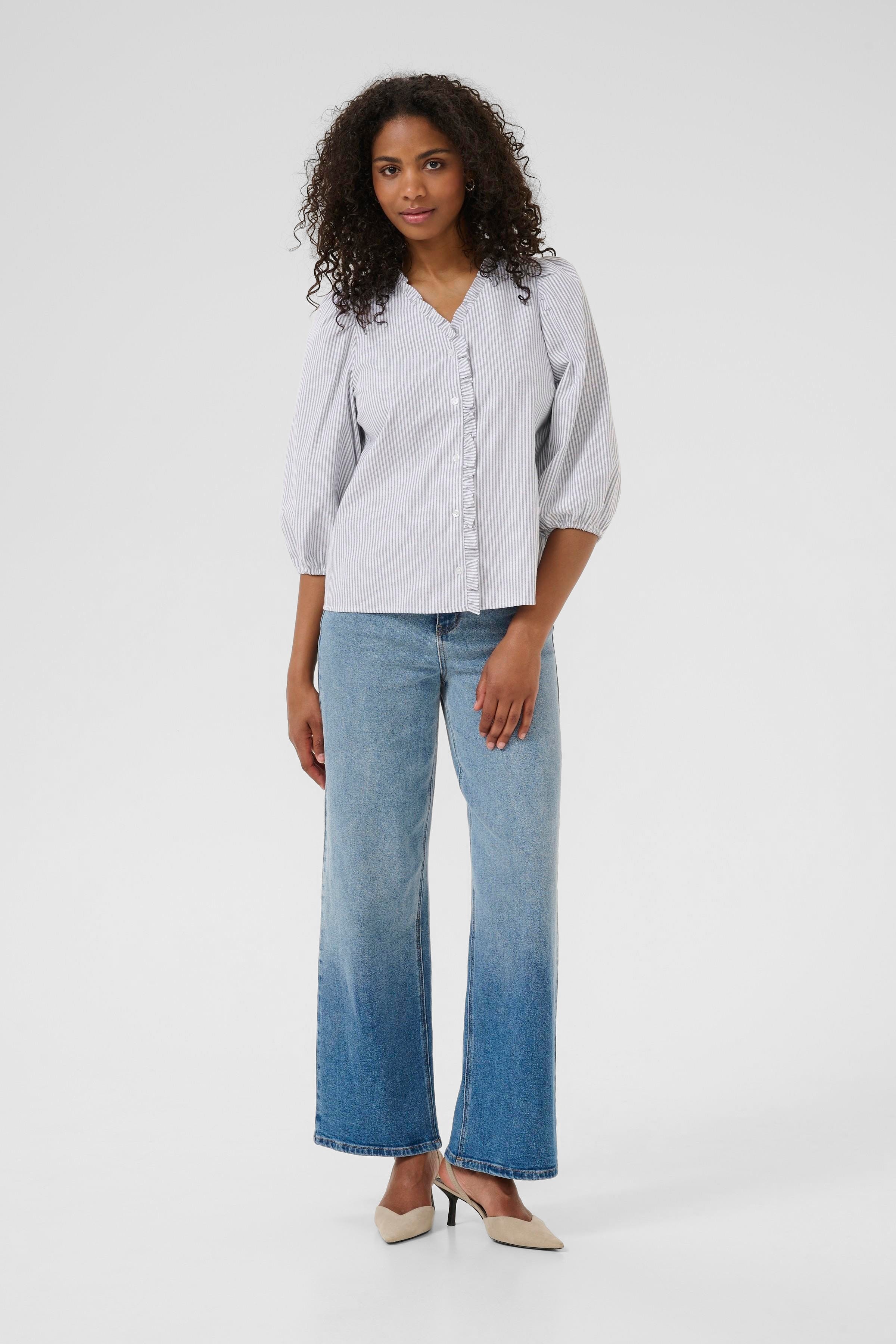 KAosita Blouse LOOKBOOK FRONT 10510345-107917