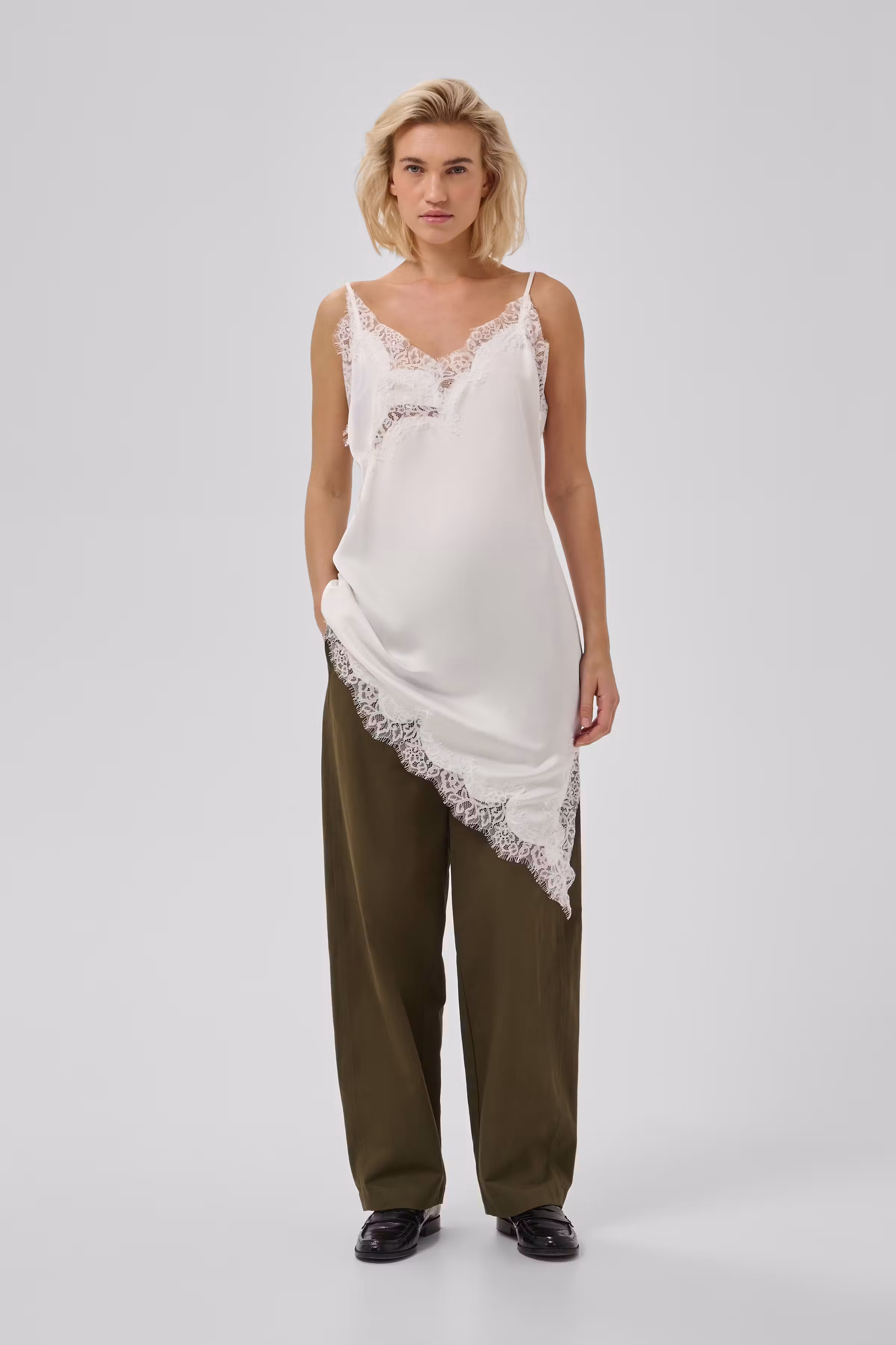 MWBrenda Dress LOOKBOOK FRONT 10705656-110602