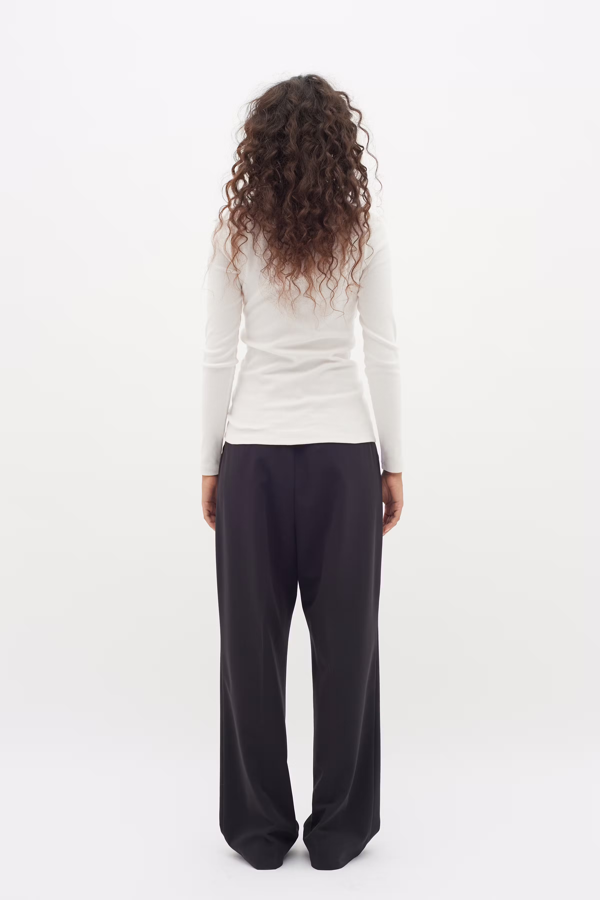 LolahIW Base LS T-shirt LOOKBOOK BACK 30109589-110701