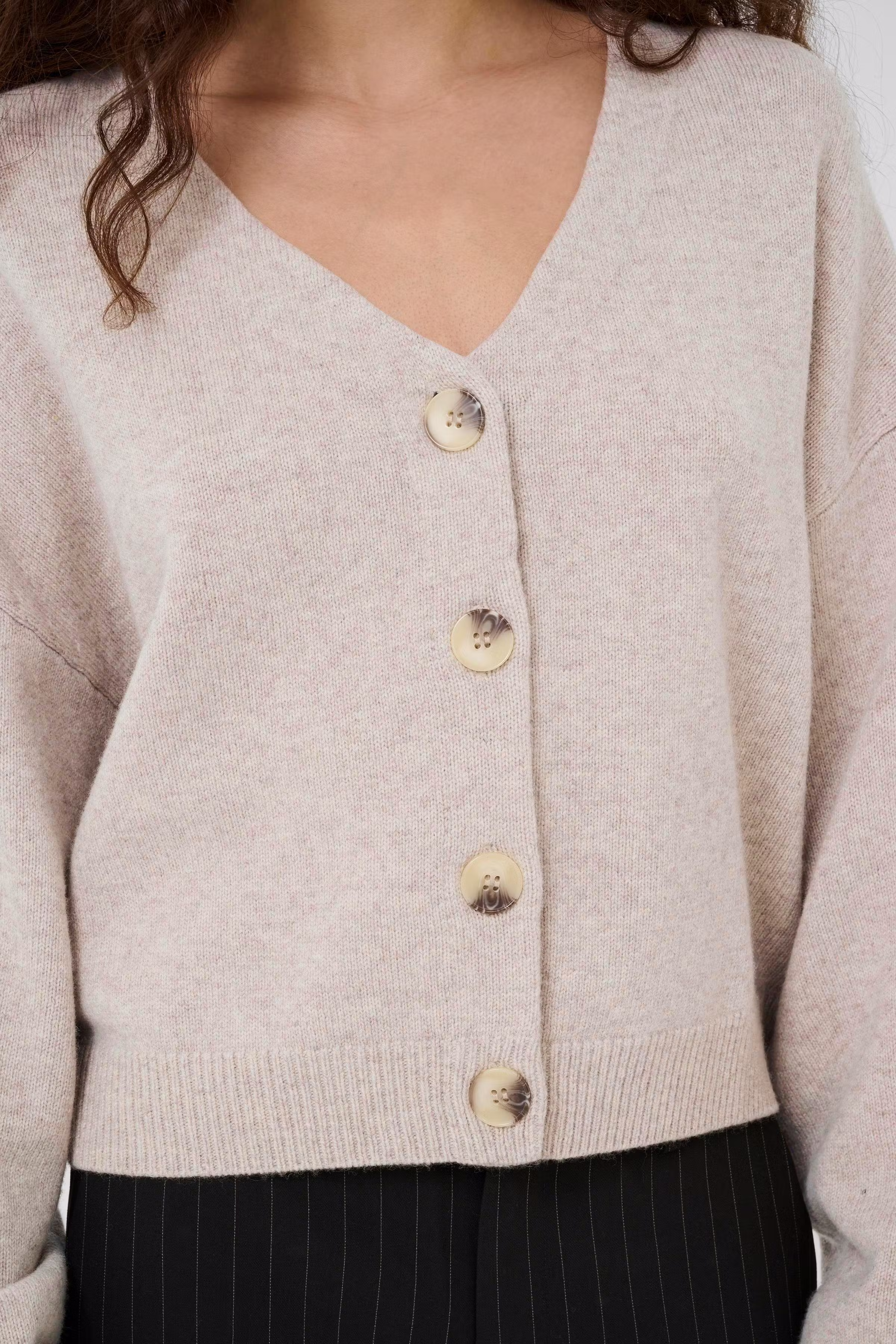 ManziGZ Cardigan LOOKBOOK DETAIL 10909329-1613051