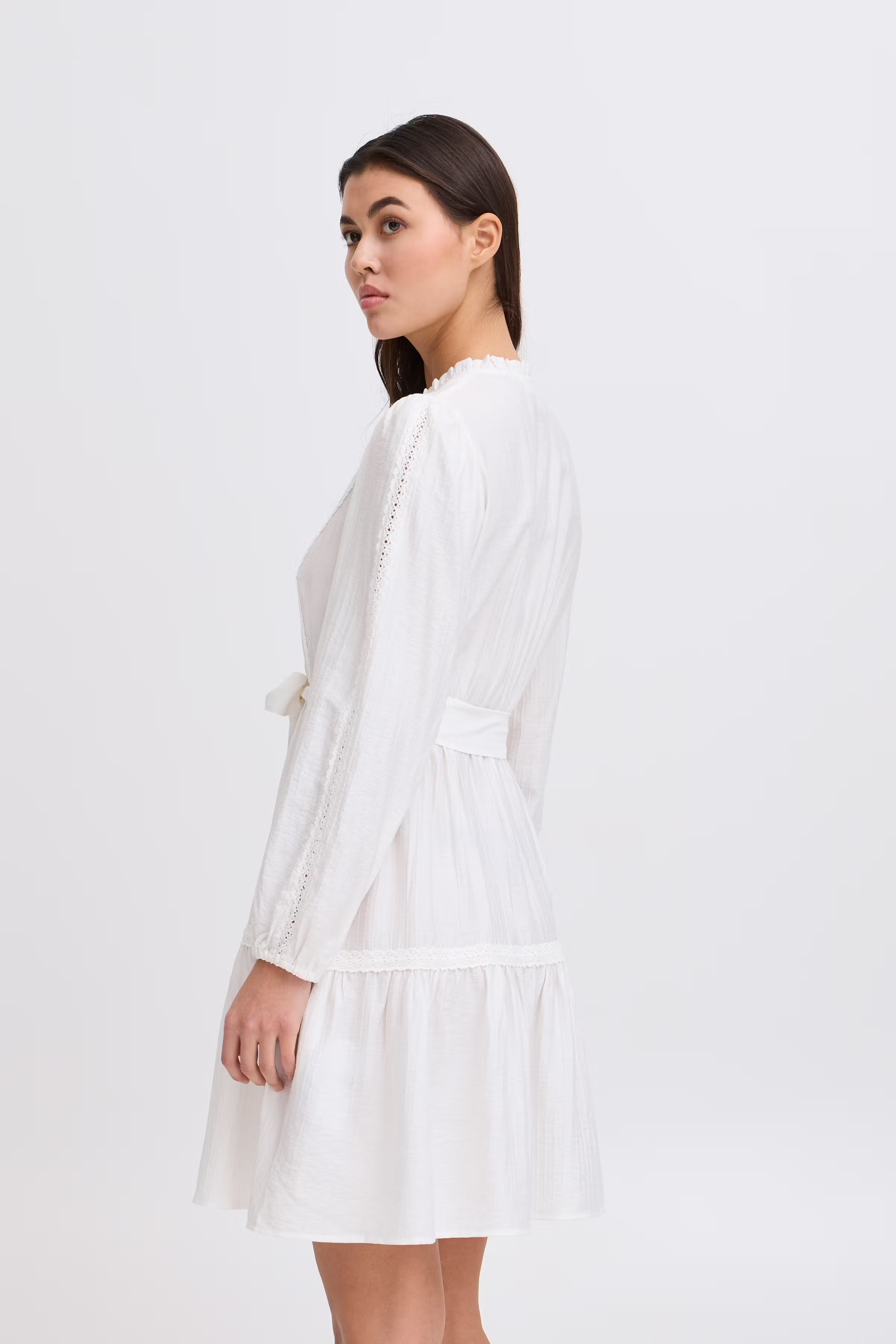 IHEVINA Kjole LOOKBOOK BACK 20122441-114201