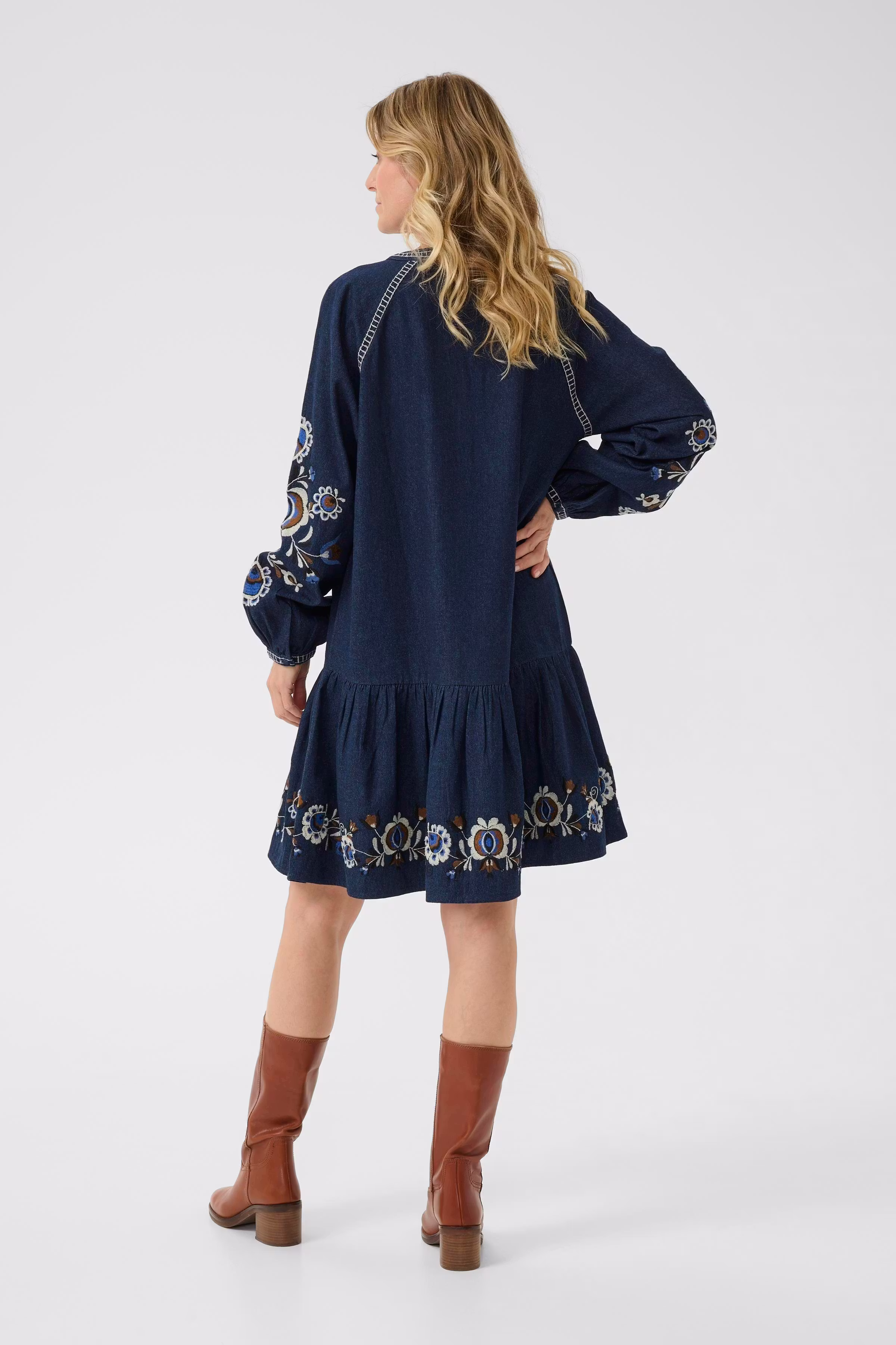 CRGro Kleid LOOKBOOK BACK 10614180-108408