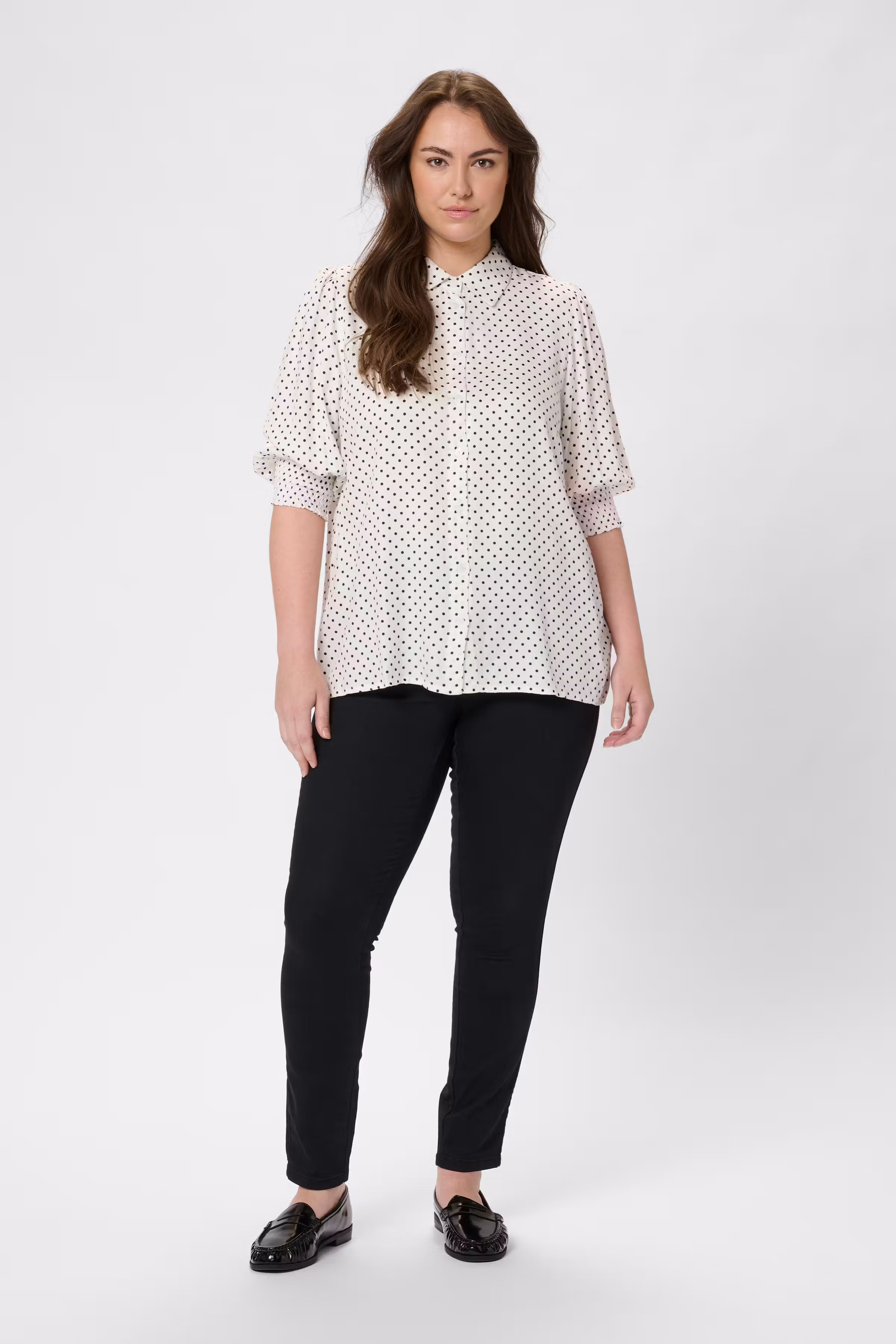KCthori Blus LOOKBOOK FRONT 10582501-106270