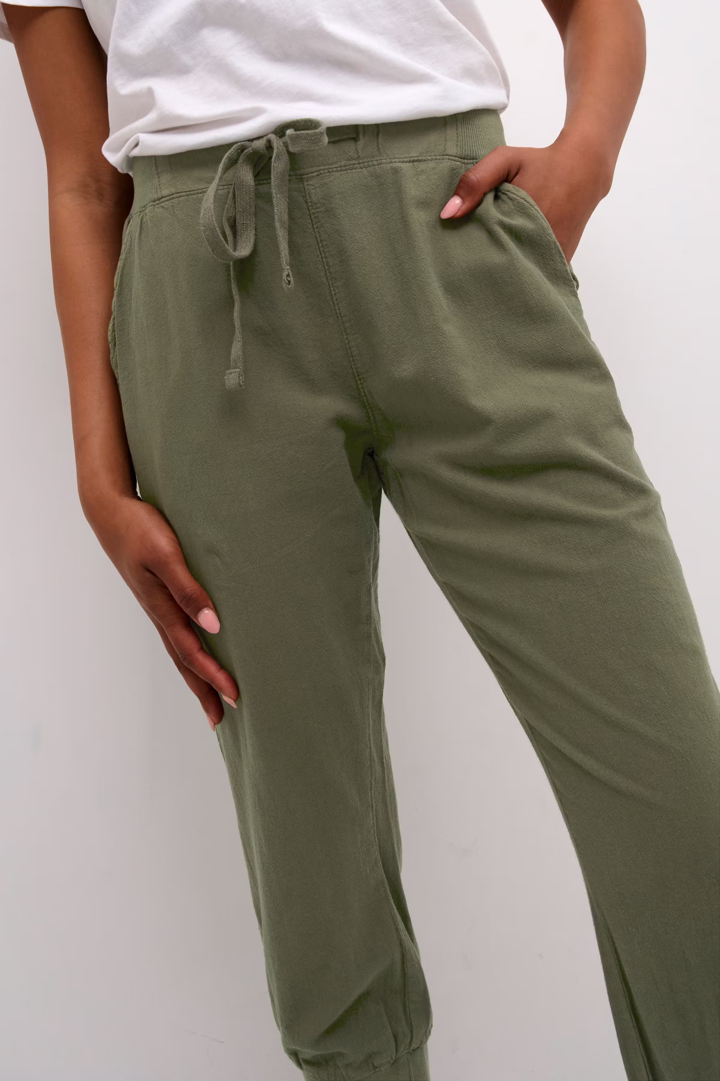Naya Capri pants LOOKBOOK DETAIL 10502803-50947