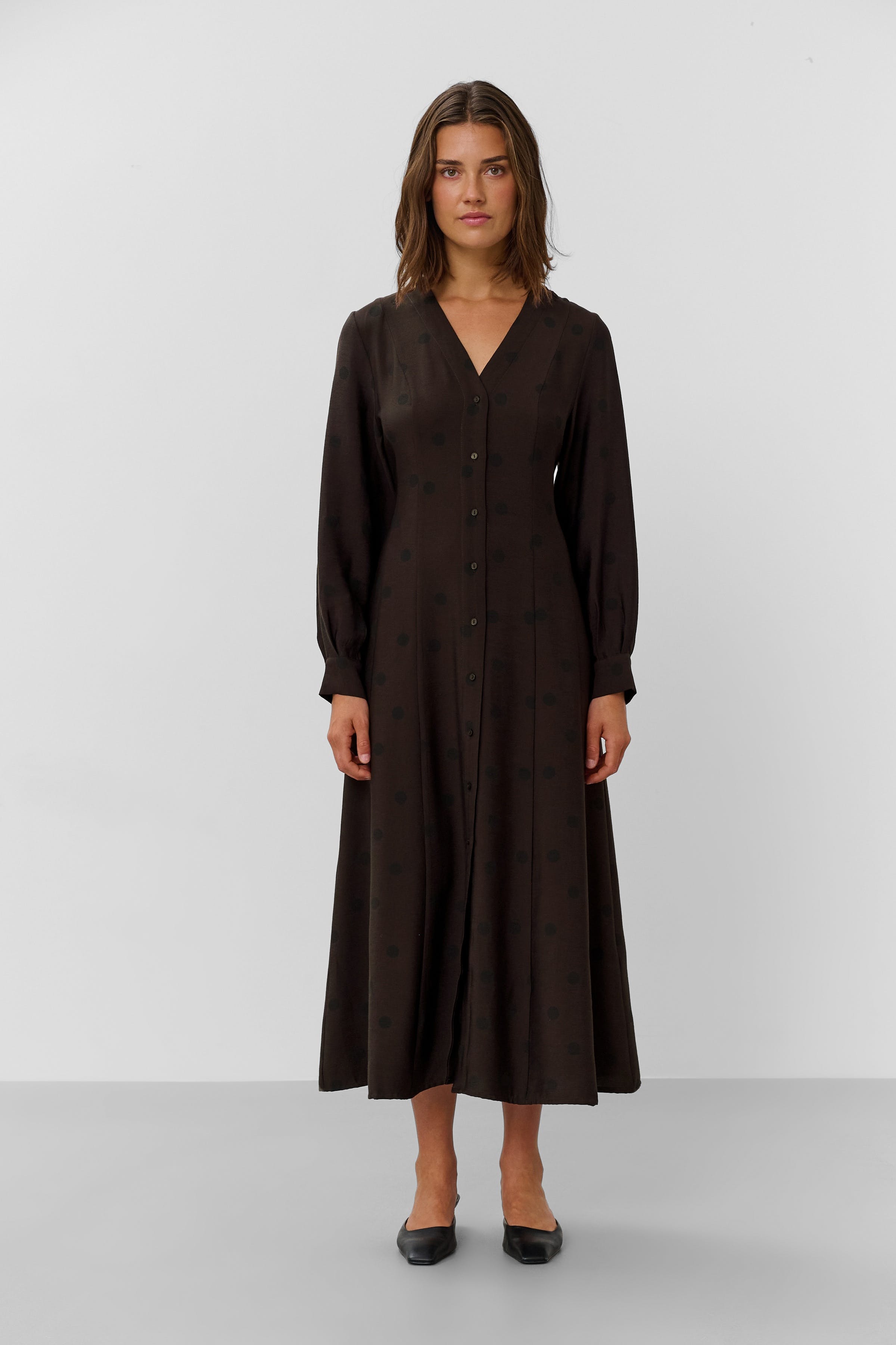 SLIdola Kjole LOOKBOOK FRONT 30410041-305817