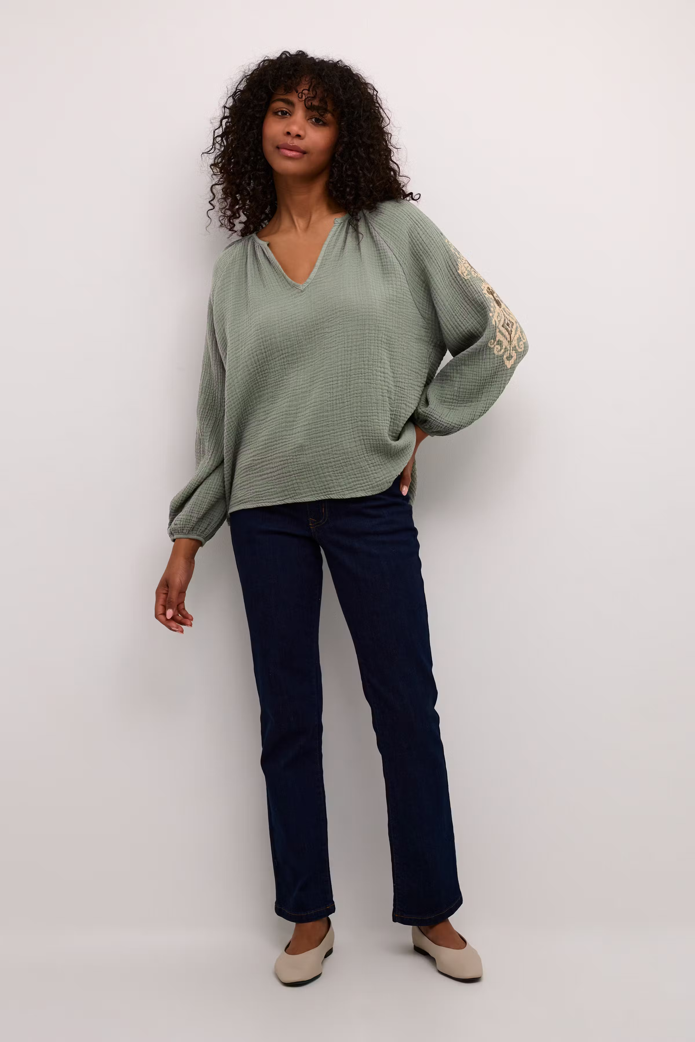 BPirsa Blus LOOKBOOK FRONT 40103494-400629