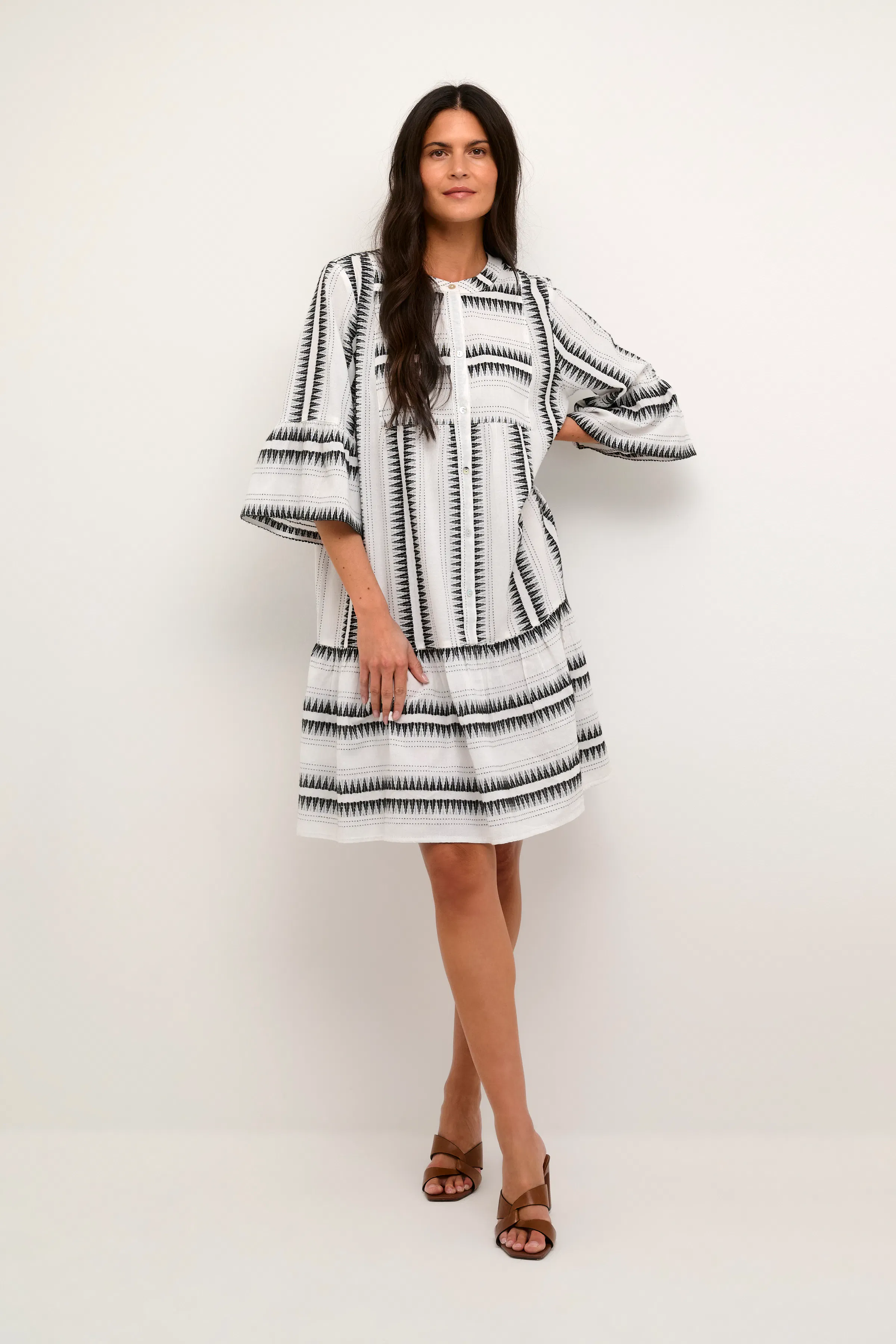CRIna Dress LOOKBOOK FRONT 10611561-104438