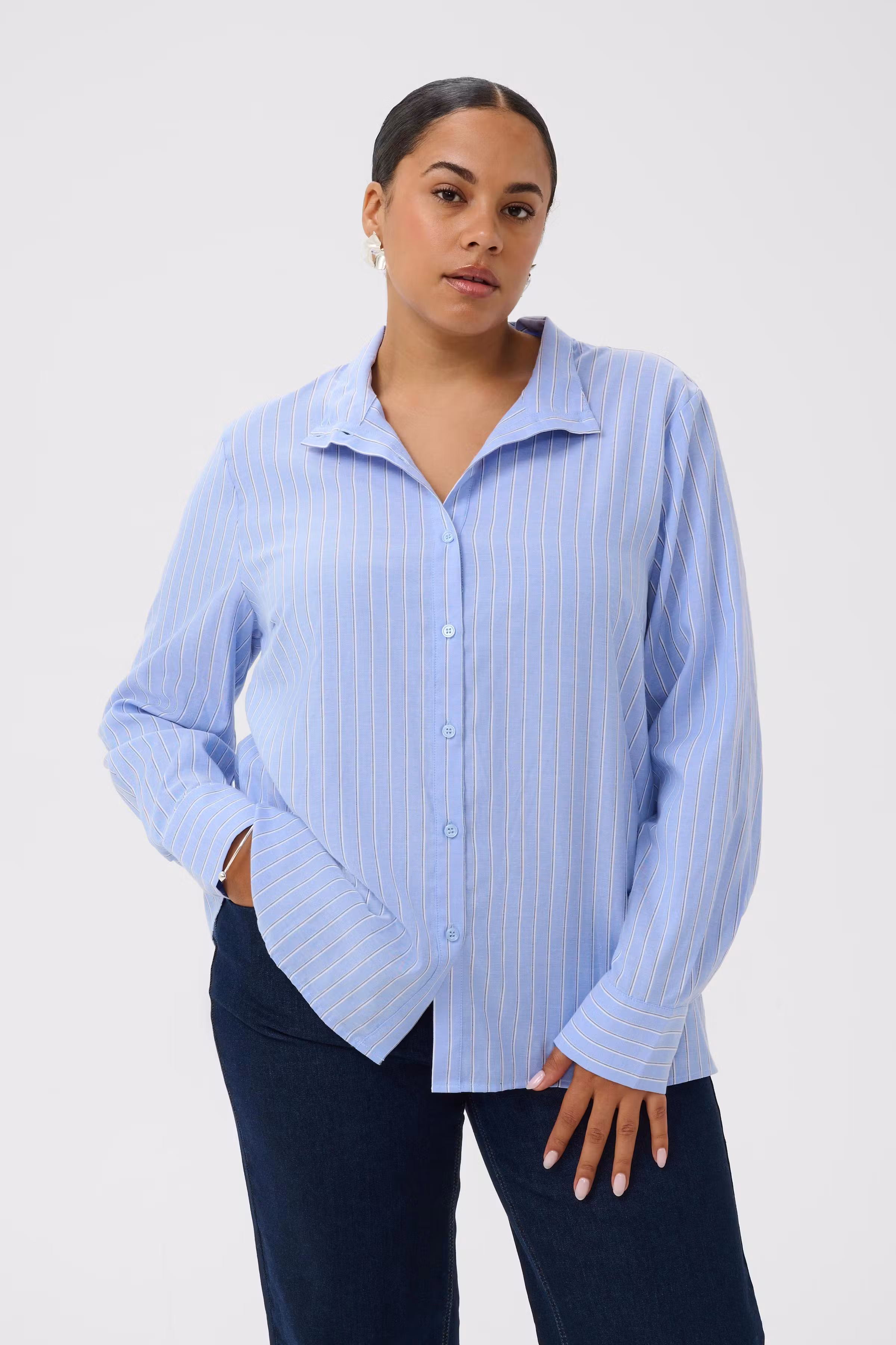 KCamanda Hemd LOOKBOOK FRONT 10584961-1000852