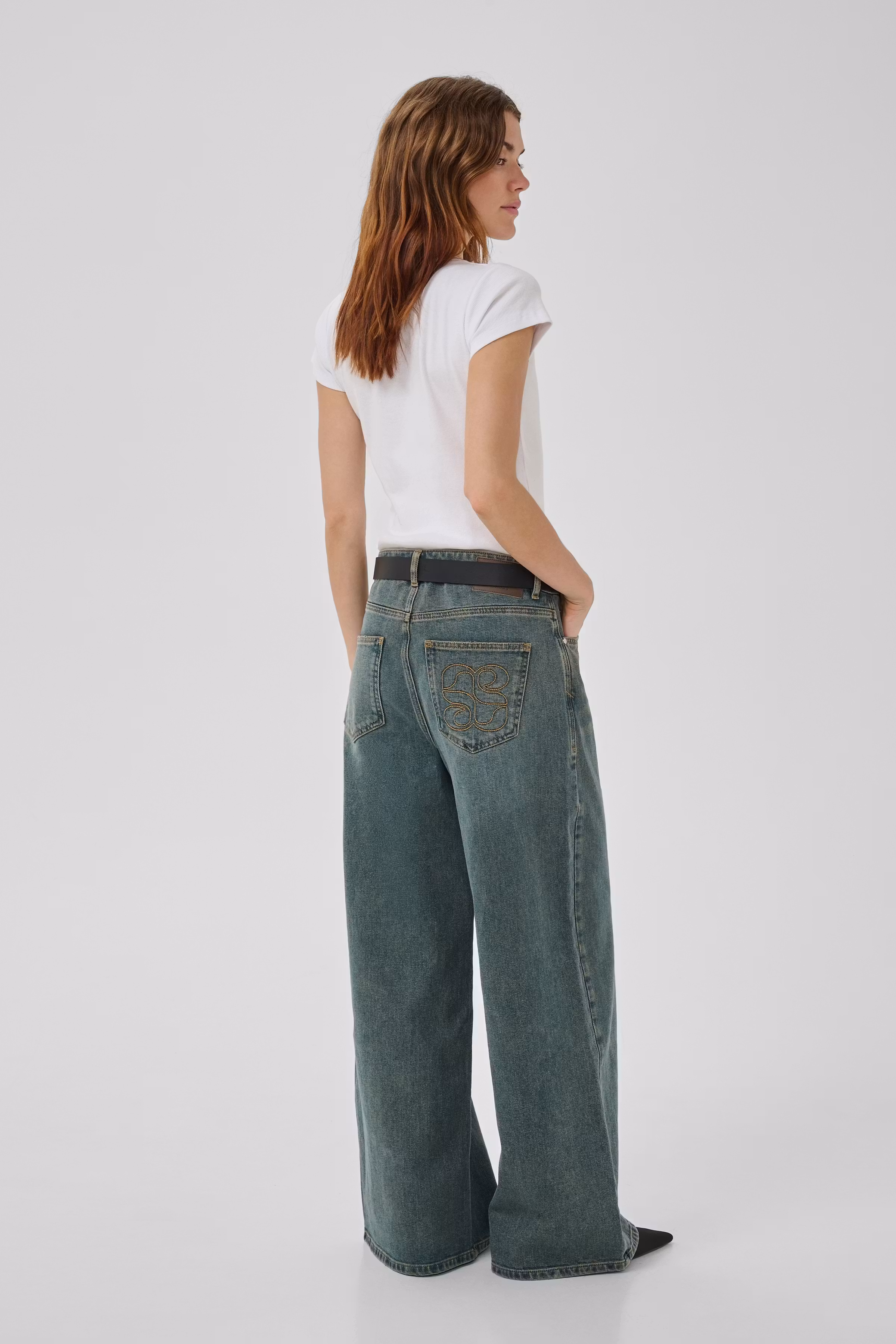 MWNida Jeans LOOKBOOK BACK 10705841-100066