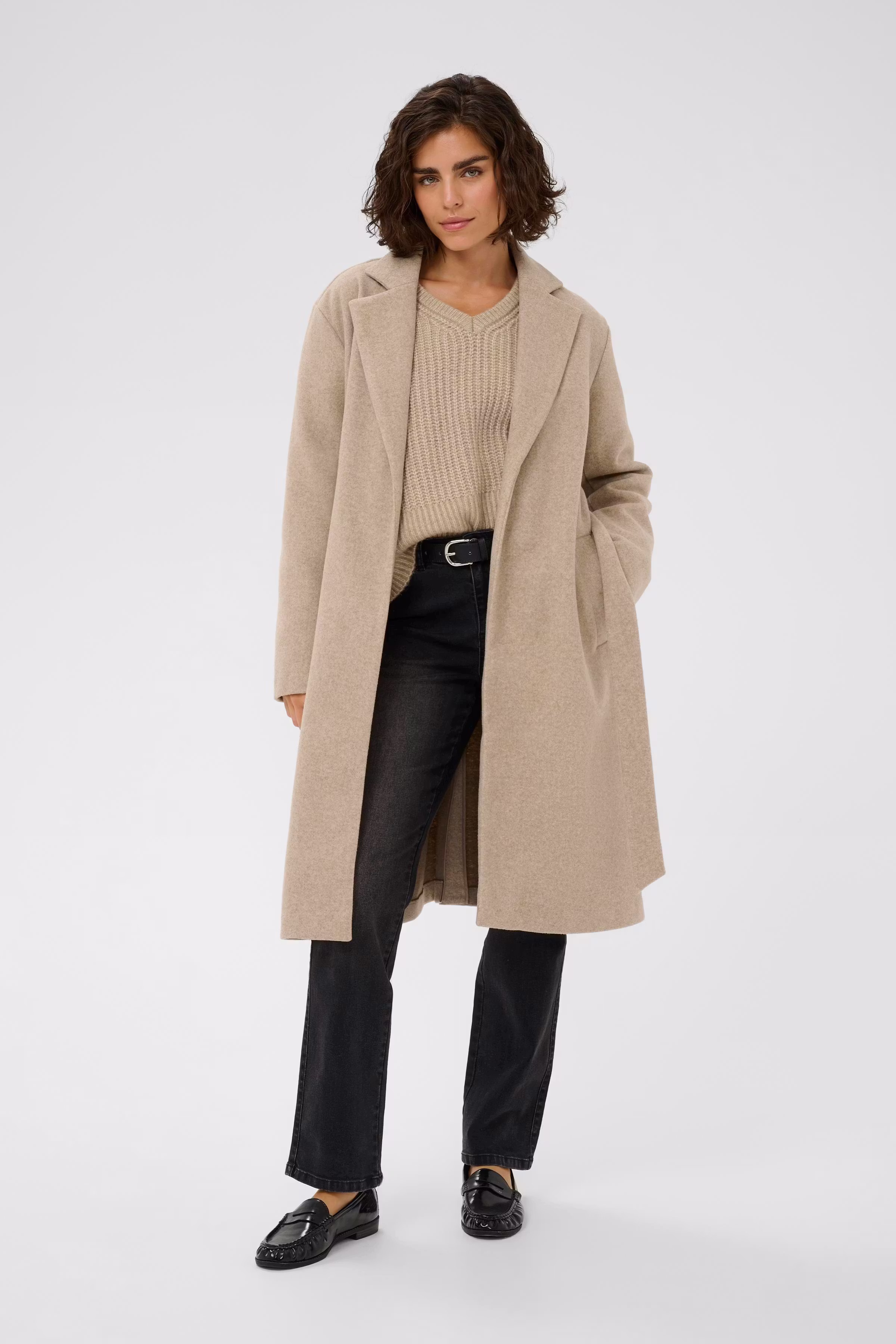 KAsaturn Kåpe LOOKBOOK FRONT 10511086-108820