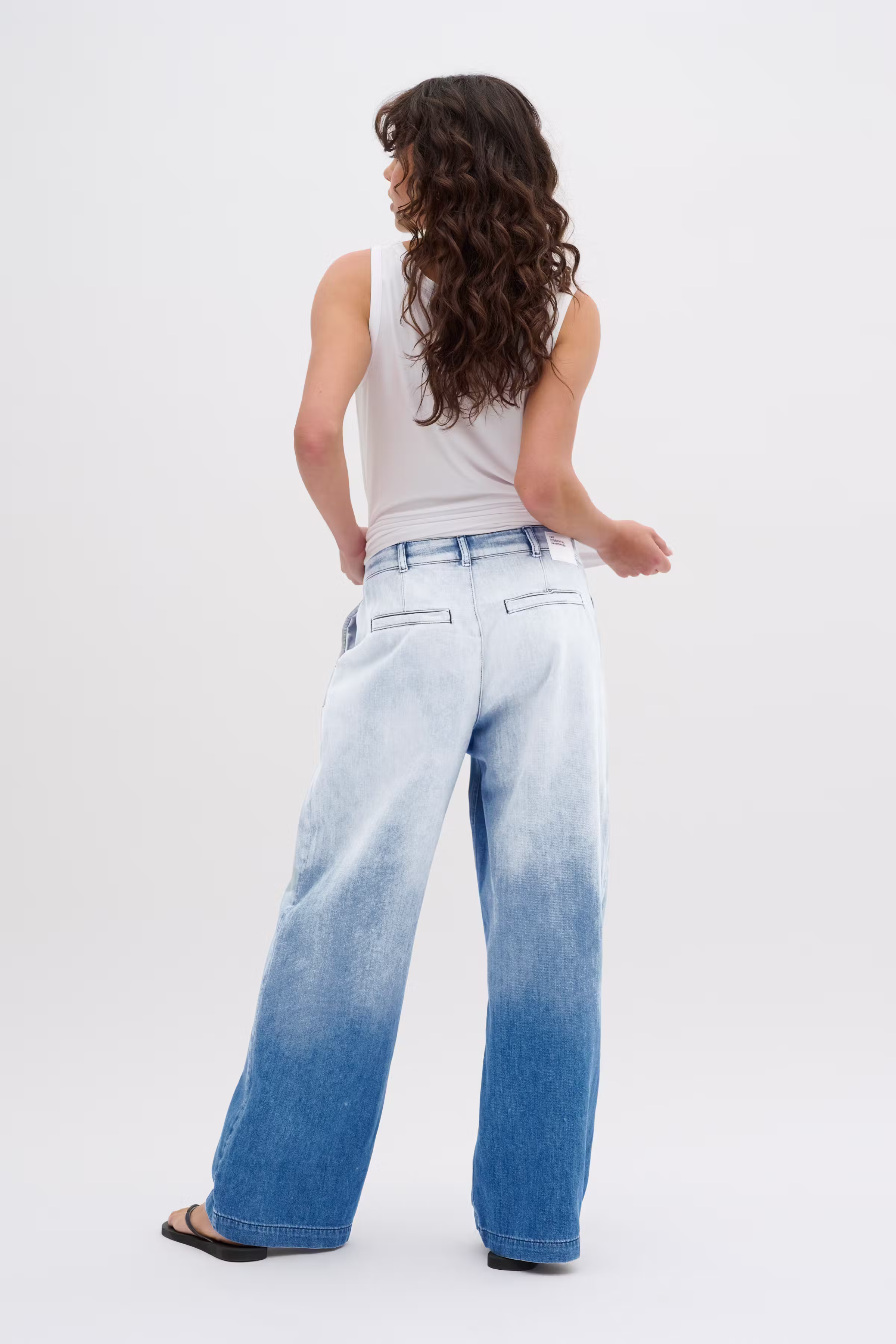 MaloMW Wide hose LOOKBOOK BACK 10704346-105872