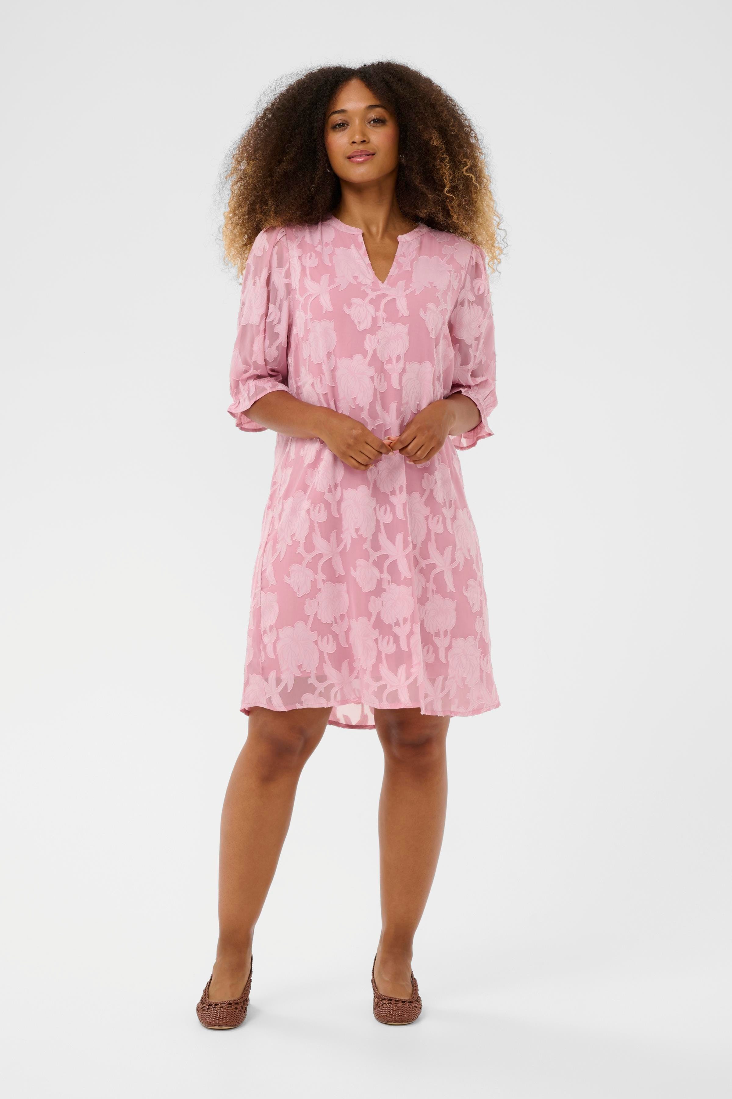 CRYana Kjole LOOKBOOK FRONT 10613286-161708