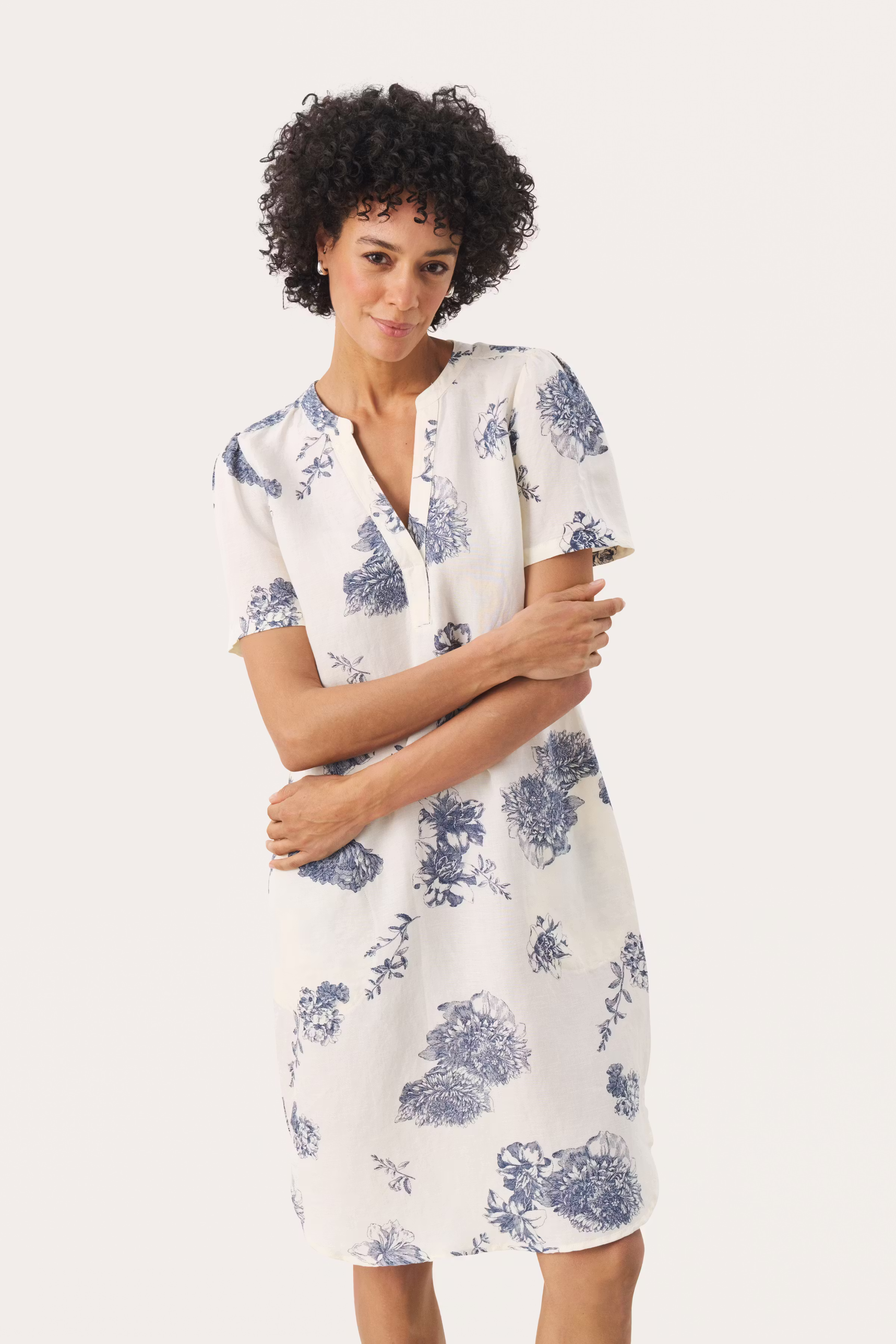 AminasePW Kjole LOOKBOOK FRONT 30309934-303794